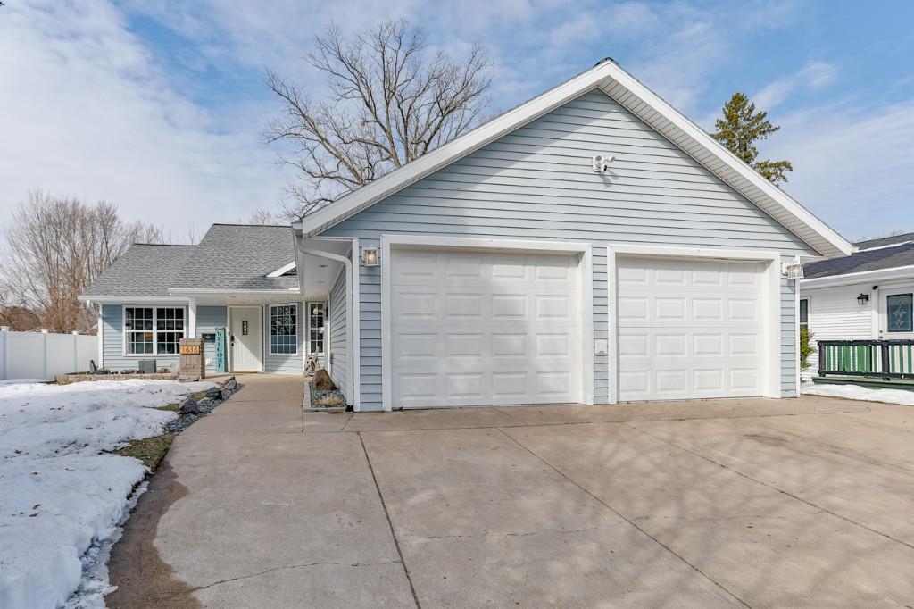 1616 CLEVELAND AVENUE, Wausau, Wisconsin 54401, 3 Bedrooms Bedrooms, ,2 BathroomsBathrooms,Residential,For Sale,1616 CLEVELAND AVENUE,22601142