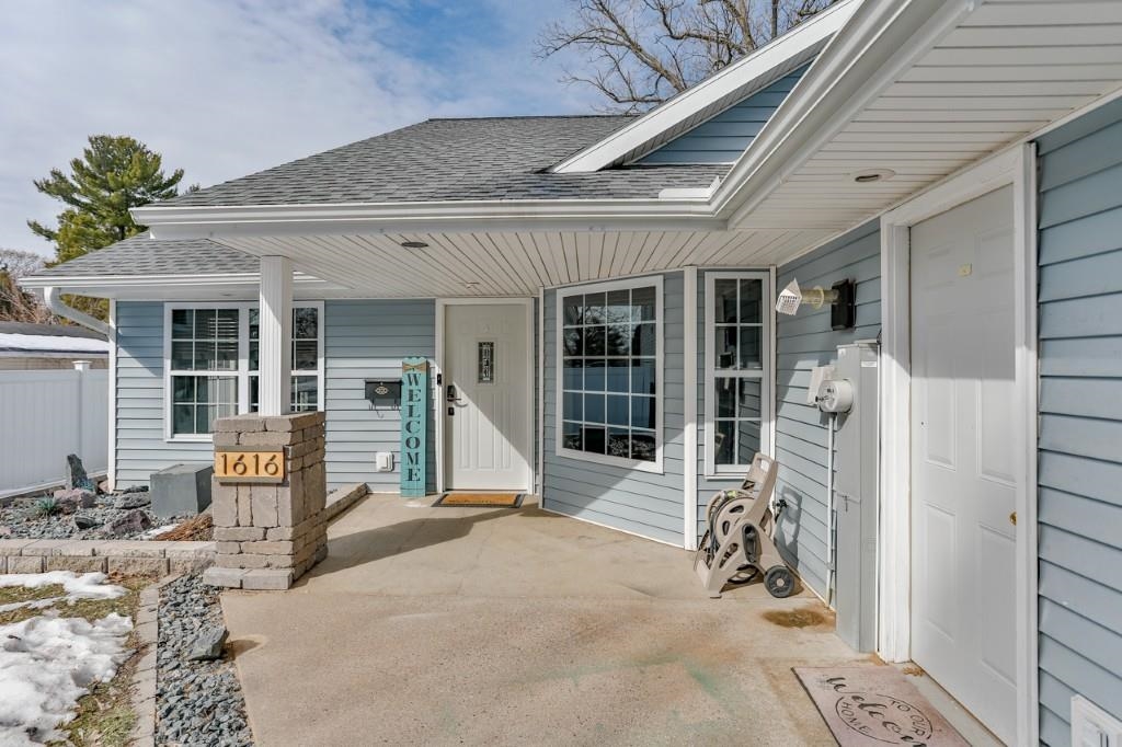 1616 CLEVELAND AVENUE, Wausau, Wisconsin 54401, 3 Bedrooms Bedrooms, ,2 BathroomsBathrooms,Residential,For Sale,1616 CLEVELAND AVENUE,22601142