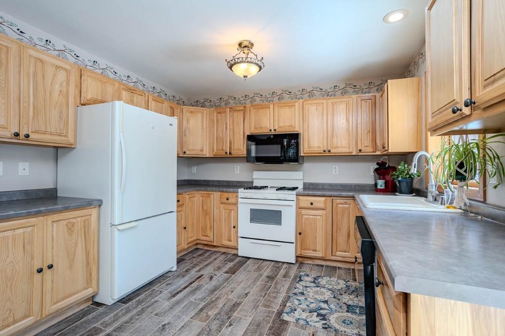 3806 SCHOONOVER ROAD, Weston, Wisconsin 54476, 3 Bedrooms Bedrooms, ,2 BathroomsBathrooms,Residential,For Sale,3806 SCHOONOVER ROAD,22601144