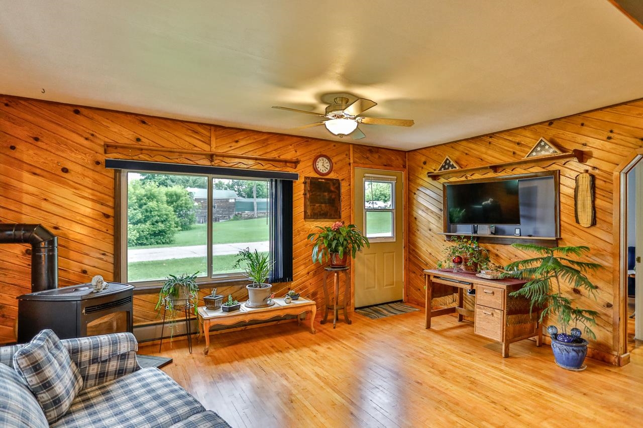 406 FLINT AVENUE, Mattoon, Wisconsin 54450, 4 Bedrooms Bedrooms, ,1 BathroomBathrooms,Residential,For Sale,406 FLINT AVENUE,22601145