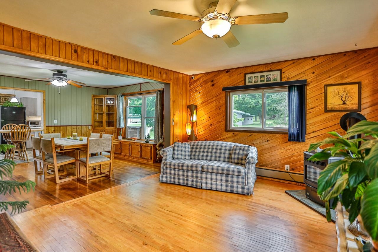 406 FLINT AVENUE, Mattoon, Wisconsin 54450, 4 Bedrooms Bedrooms, ,1 BathroomBathrooms,Residential,For Sale,406 FLINT AVENUE,22601145