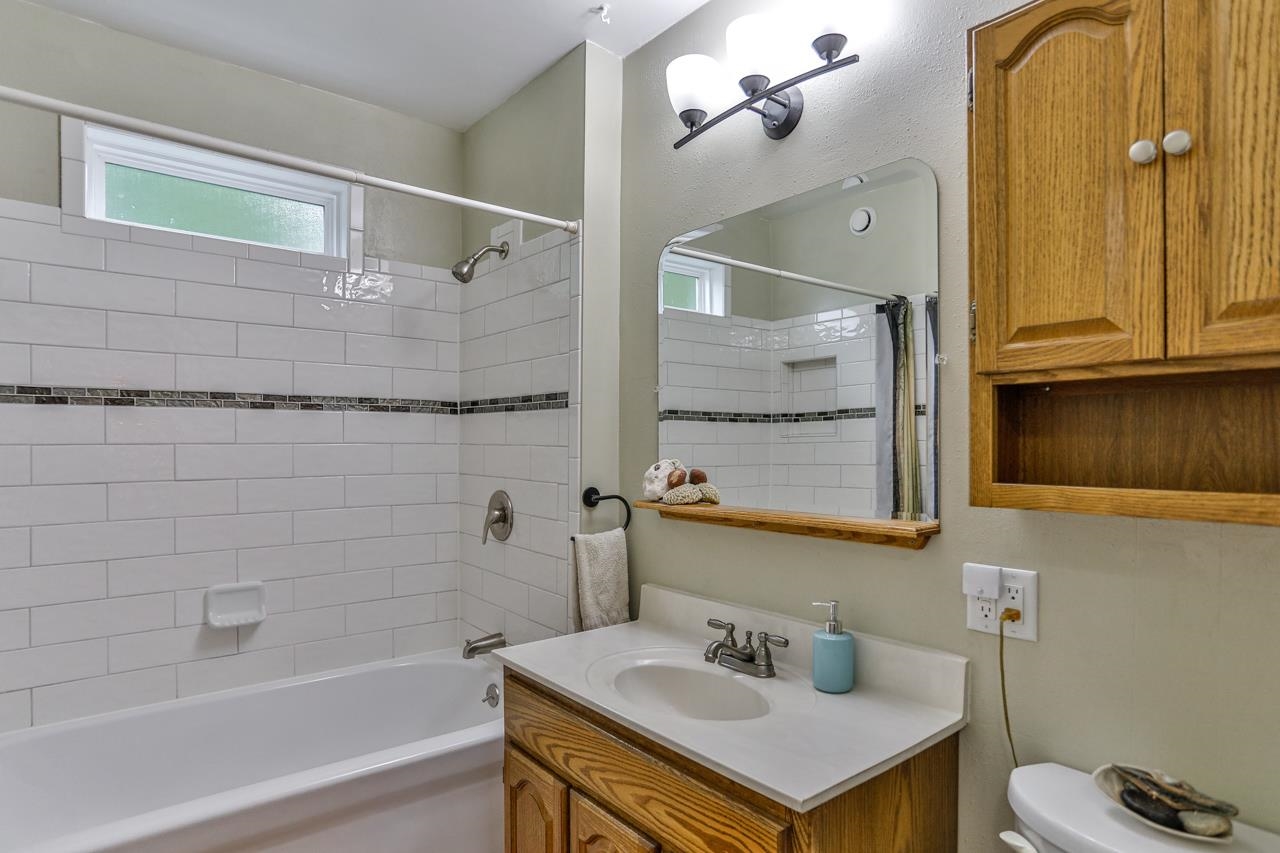 406 FLINT AVENUE, Mattoon, Wisconsin 54450, 4 Bedrooms Bedrooms, ,1 BathroomBathrooms,Residential,For Sale,406 FLINT AVENUE,22601145
