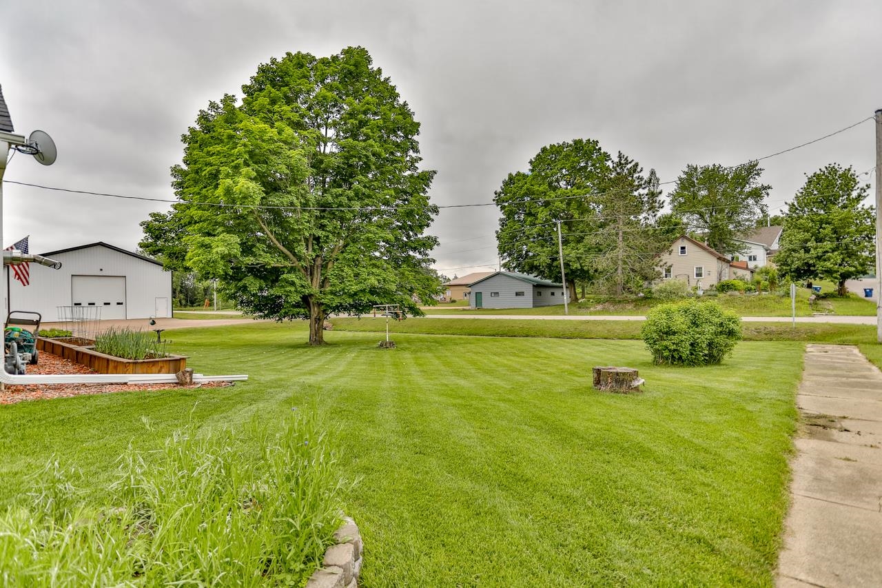406 FLINT AVENUE, Mattoon, Wisconsin 54450, 4 Bedrooms Bedrooms, ,1 BathroomBathrooms,Residential,For Sale,406 FLINT AVENUE,22601145