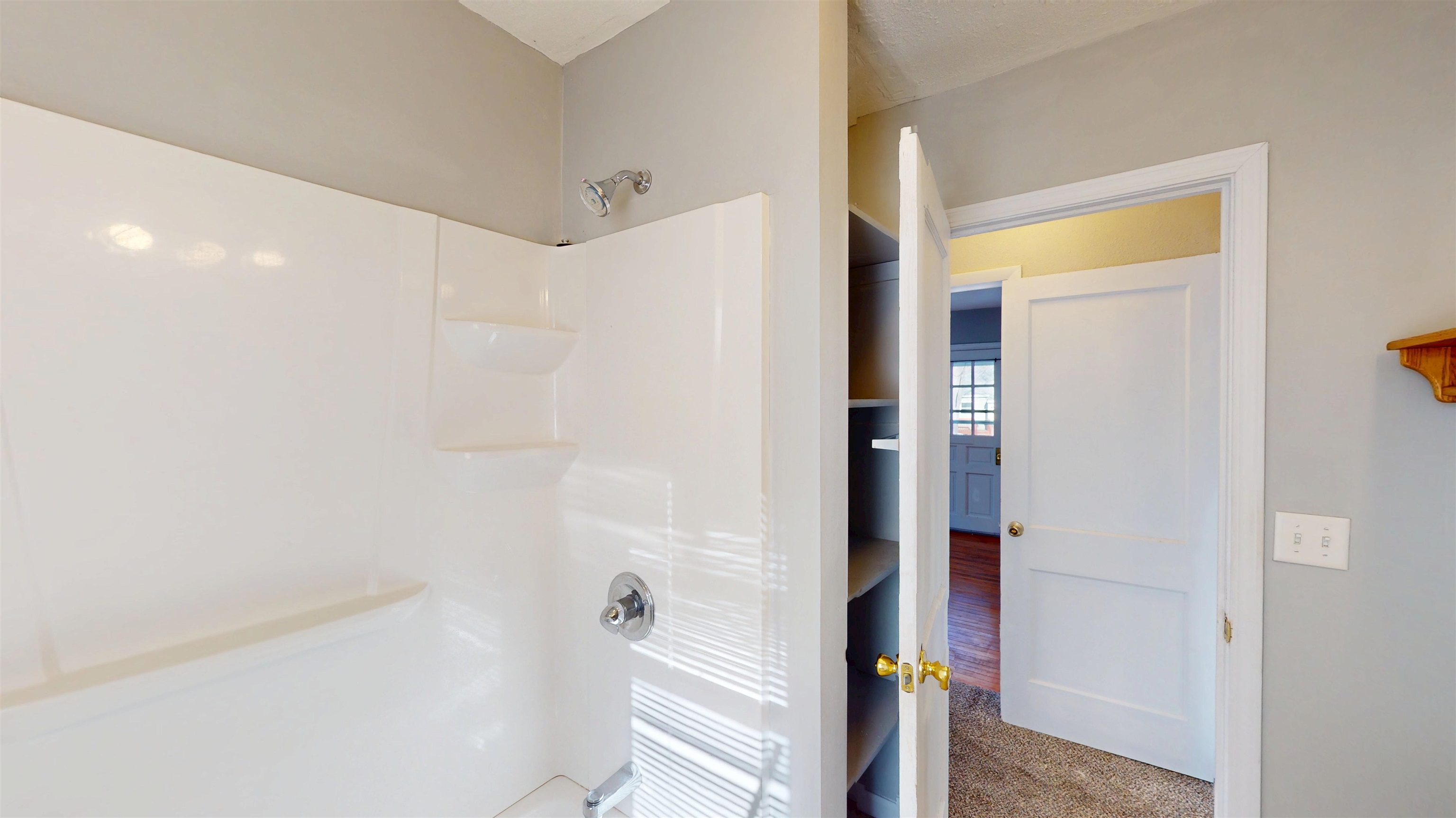 1012 S SEVERNS AVENUE, Marshfield, Wisconsin 54449, 3 Bedrooms Bedrooms, ,1 BathroomBathrooms,Residential,For Sale,1012 S SEVERNS AVENUE,22601148