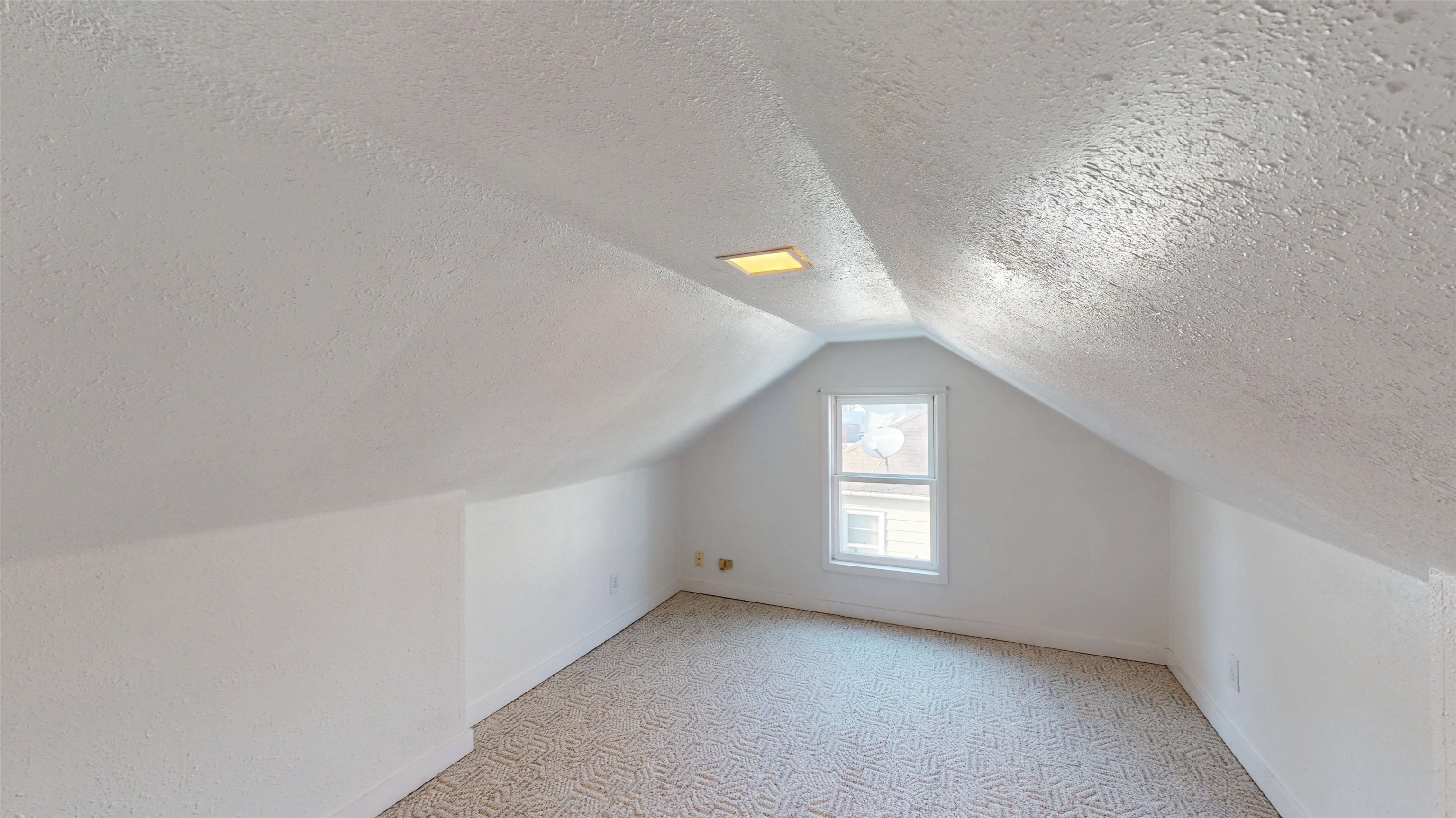 1012 S SEVERNS AVENUE, Marshfield, Wisconsin 54449, 3 Bedrooms Bedrooms, ,1 BathroomBathrooms,Residential,For Sale,1012 S SEVERNS AVENUE,22601148