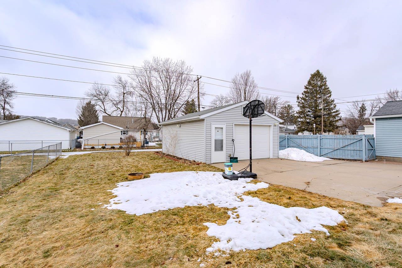 1008 N 9TH AVENUE, Wausau, Wisconsin 54401, 2 Bedrooms Bedrooms, ,1 BathroomBathrooms,Residential,For Sale,1008 N 9TH AVENUE,22601150