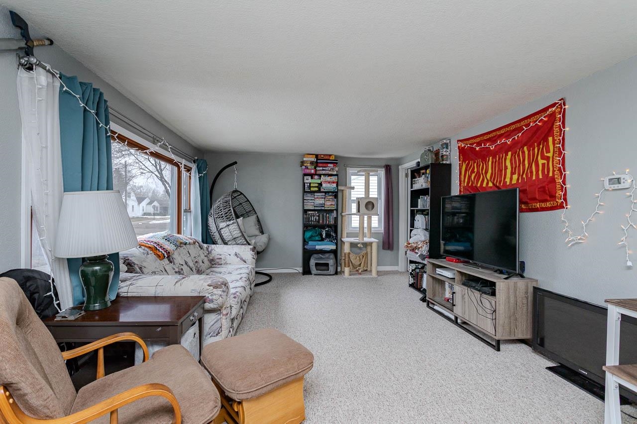 1008 N 9TH AVENUE, Wausau, Wisconsin 54401, 2 Bedrooms Bedrooms, ,1 BathroomBathrooms,Residential,For Sale,1008 N 9TH AVENUE,22601150