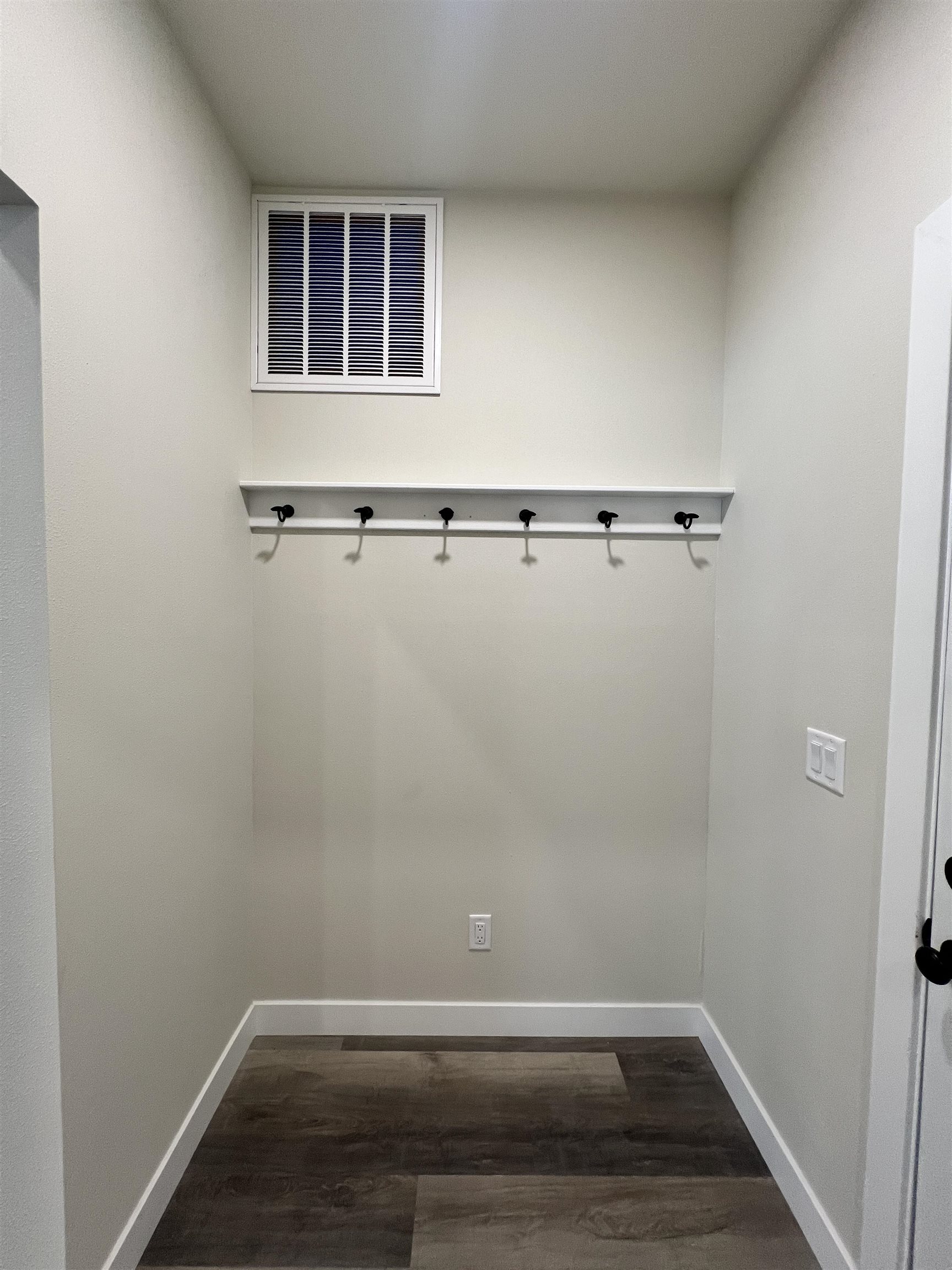 217 2ND STREET, Stevens Point, Wisconsin 54481, 3 Bedrooms Bedrooms, ,2 BathroomsBathrooms,Residential,For Sale,217 2ND STREET,22601151