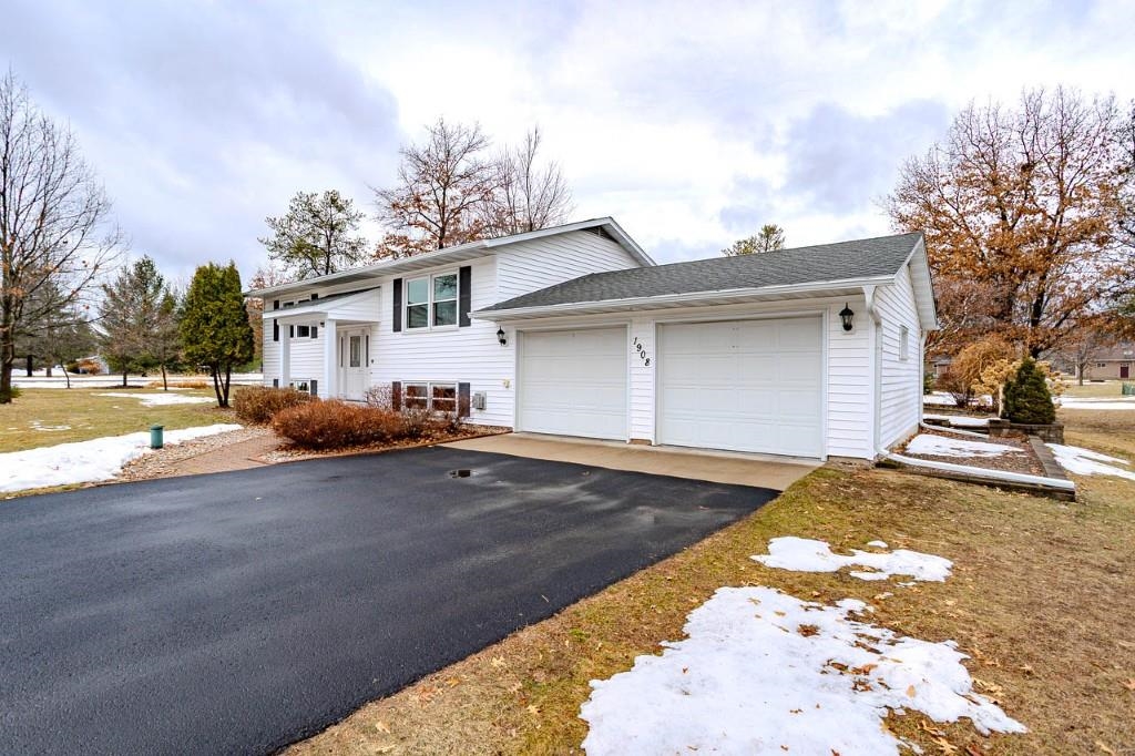 1908 KIMBERLY ROAD, Kronenwetter, Wisconsin 54455, 3 Bedrooms Bedrooms, ,2 BathroomsBathrooms,Residential,For Sale,1908 KIMBERLY ROAD,22601160