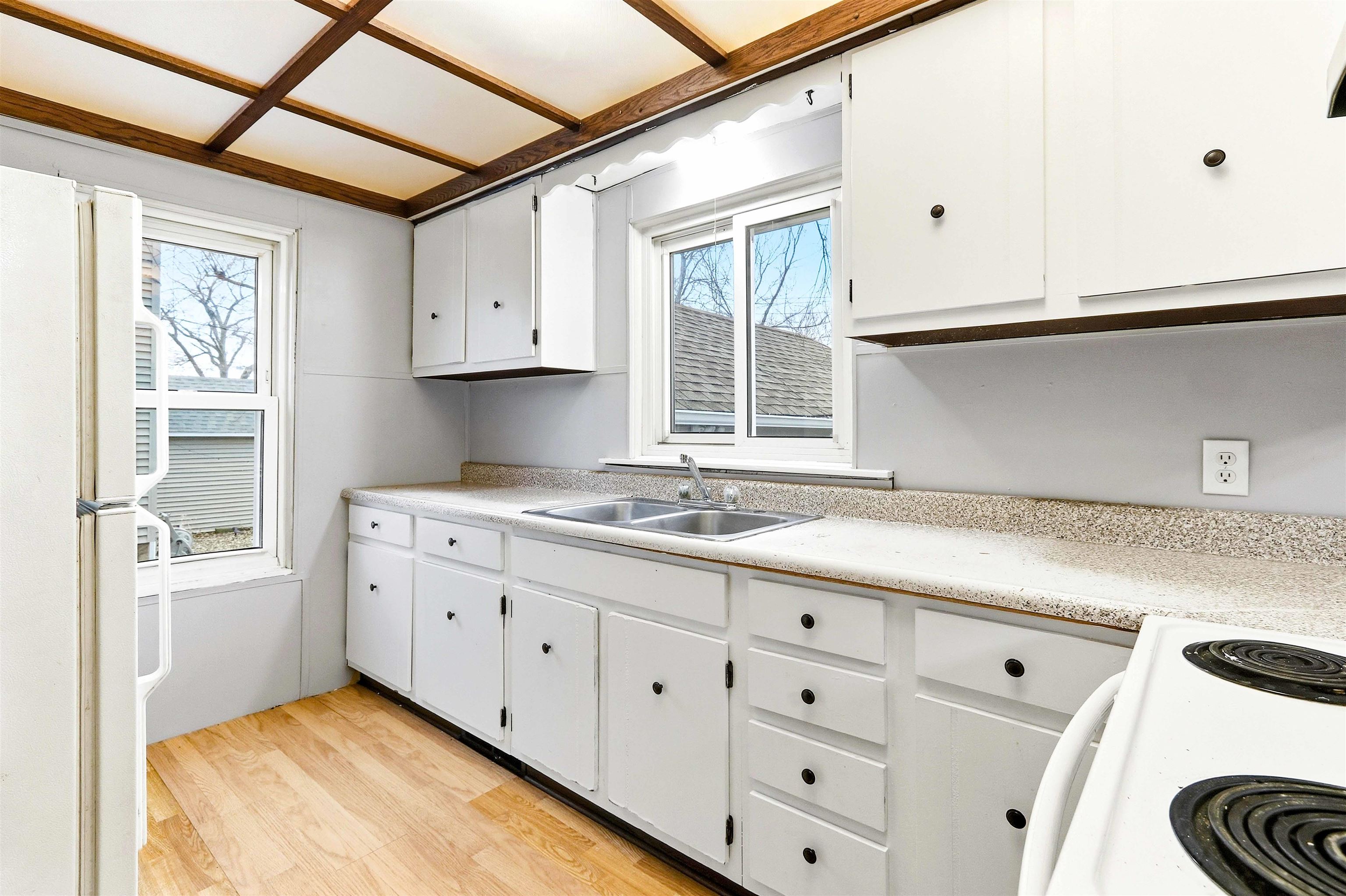 621 AVON STREET, Wisconsin Rapids, Wisconsin 54494, 3 Bedrooms Bedrooms, ,1 BathroomBathrooms,Residential,For Sale,621 AVON STREET,22601167