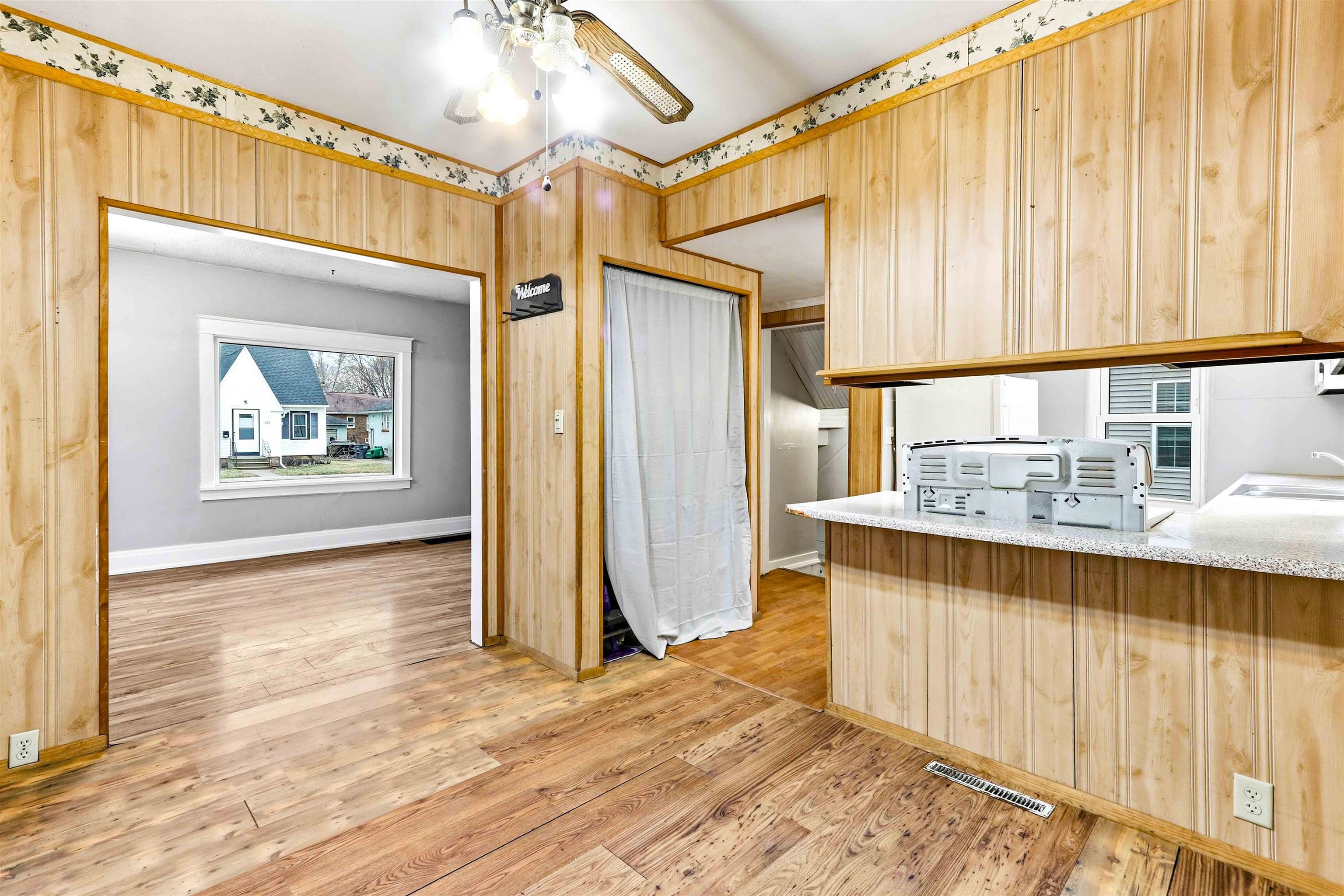 621 AVON STREET, Wisconsin Rapids, Wisconsin 54494, 3 Bedrooms Bedrooms, ,1 BathroomBathrooms,Residential,For Sale,621 AVON STREET,22601167