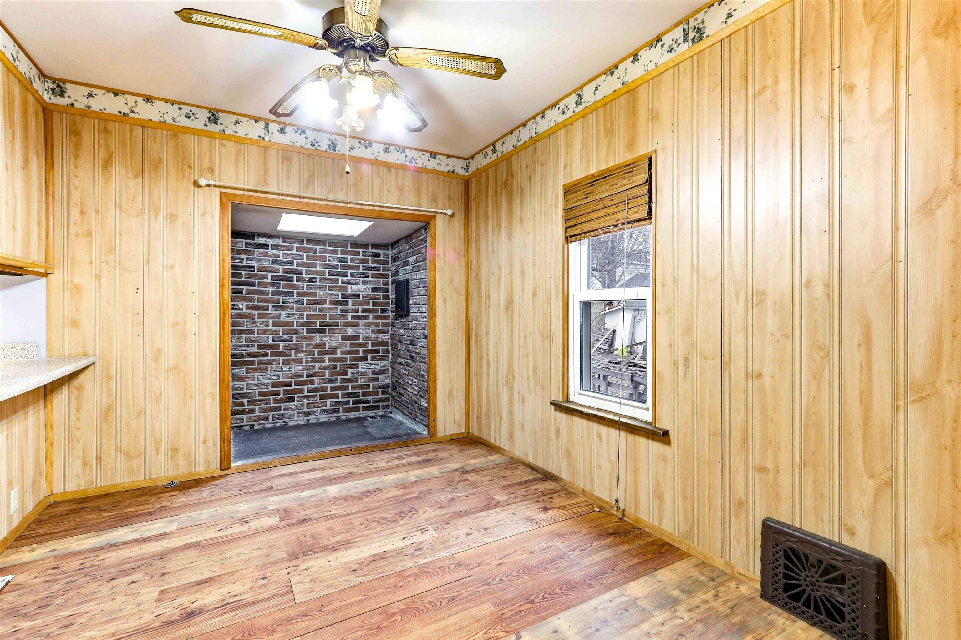 621 AVON STREET, Wisconsin Rapids, Wisconsin 54494, 3 Bedrooms Bedrooms, ,1 BathroomBathrooms,Residential,For Sale,621 AVON STREET,22601167