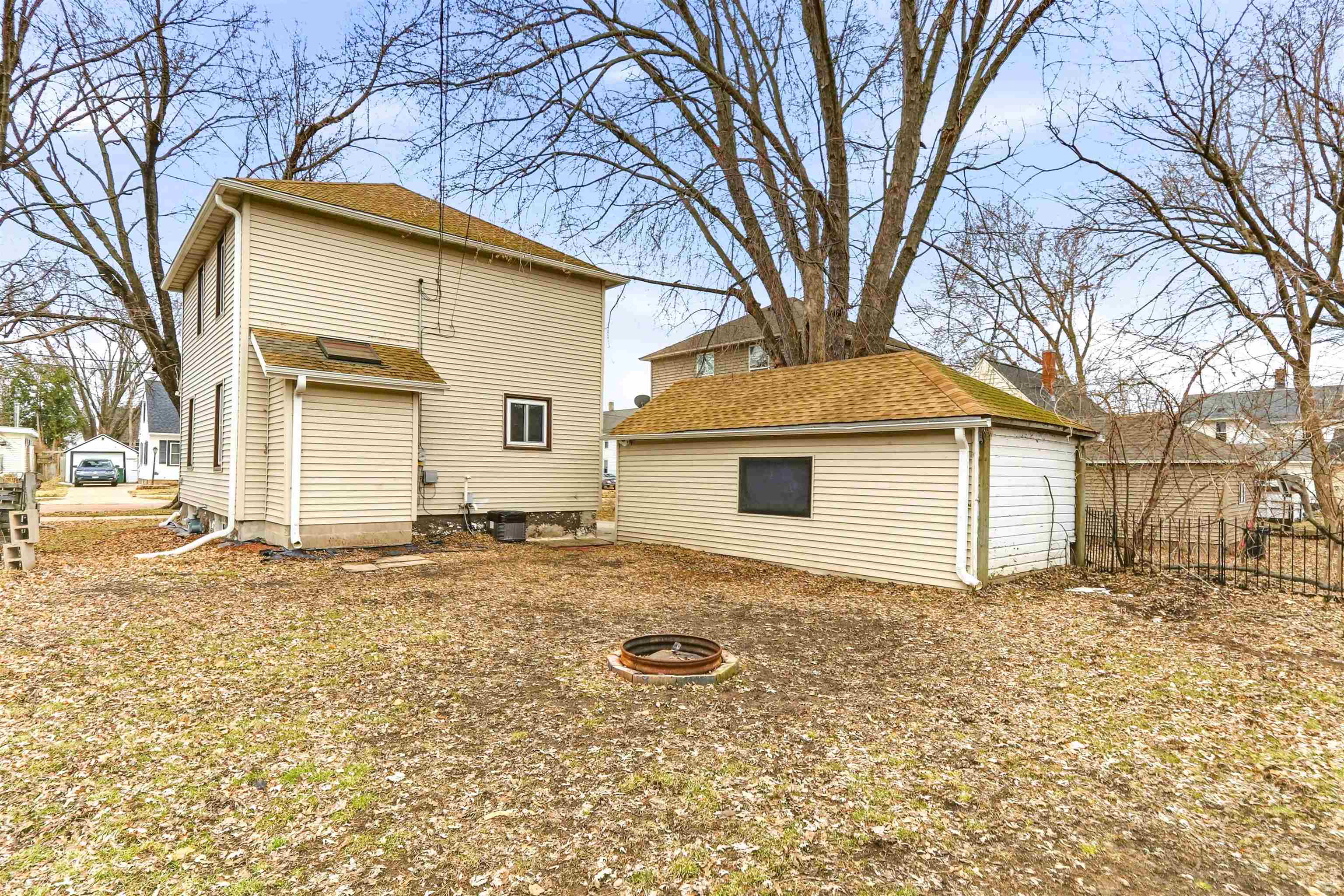 621 AVON STREET, Wisconsin Rapids, Wisconsin 54494, 3 Bedrooms Bedrooms, ,1 BathroomBathrooms,Residential,For Sale,621 AVON STREET,22601167