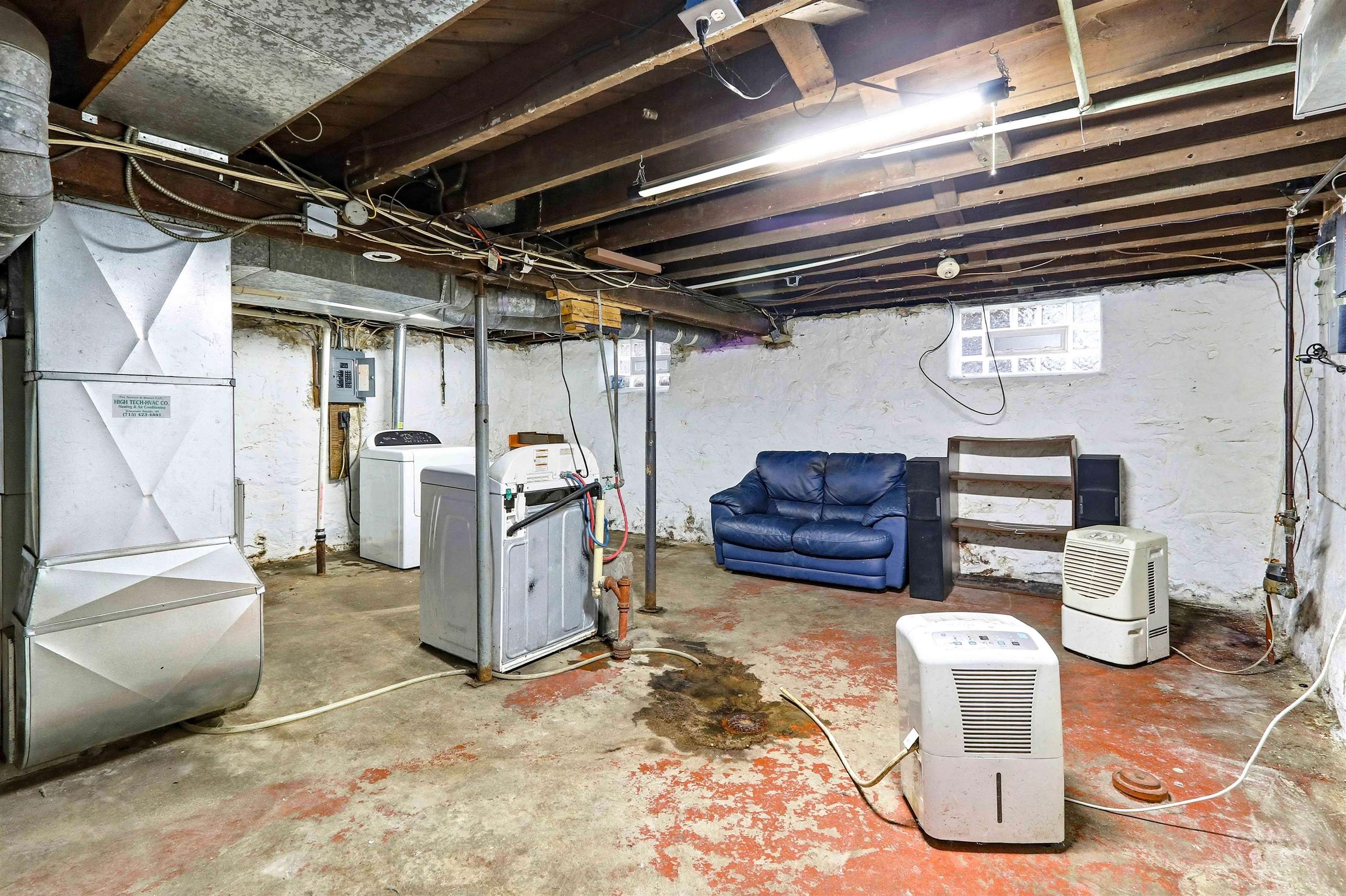 621 AVON STREET, Wisconsin Rapids, Wisconsin 54494, 3 Bedrooms Bedrooms, ,1 BathroomBathrooms,Residential,For Sale,621 AVON STREET,22601167