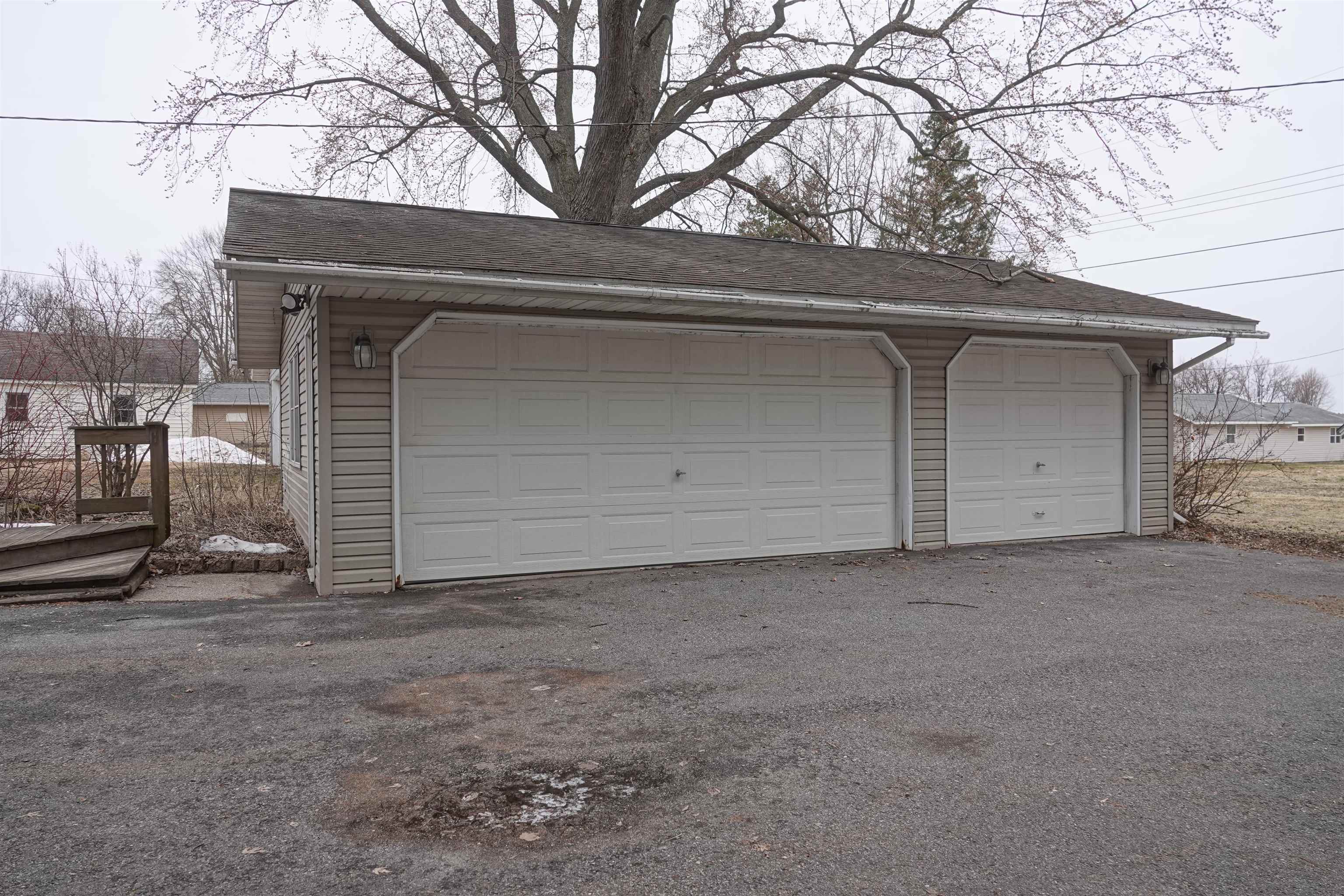 124 N LINCOLN, Stetsonville, Wisconsin 54480, 3 Bedrooms Bedrooms, ,1 BathroomBathrooms,Residential,For Sale,124 N LINCOLN,22601175