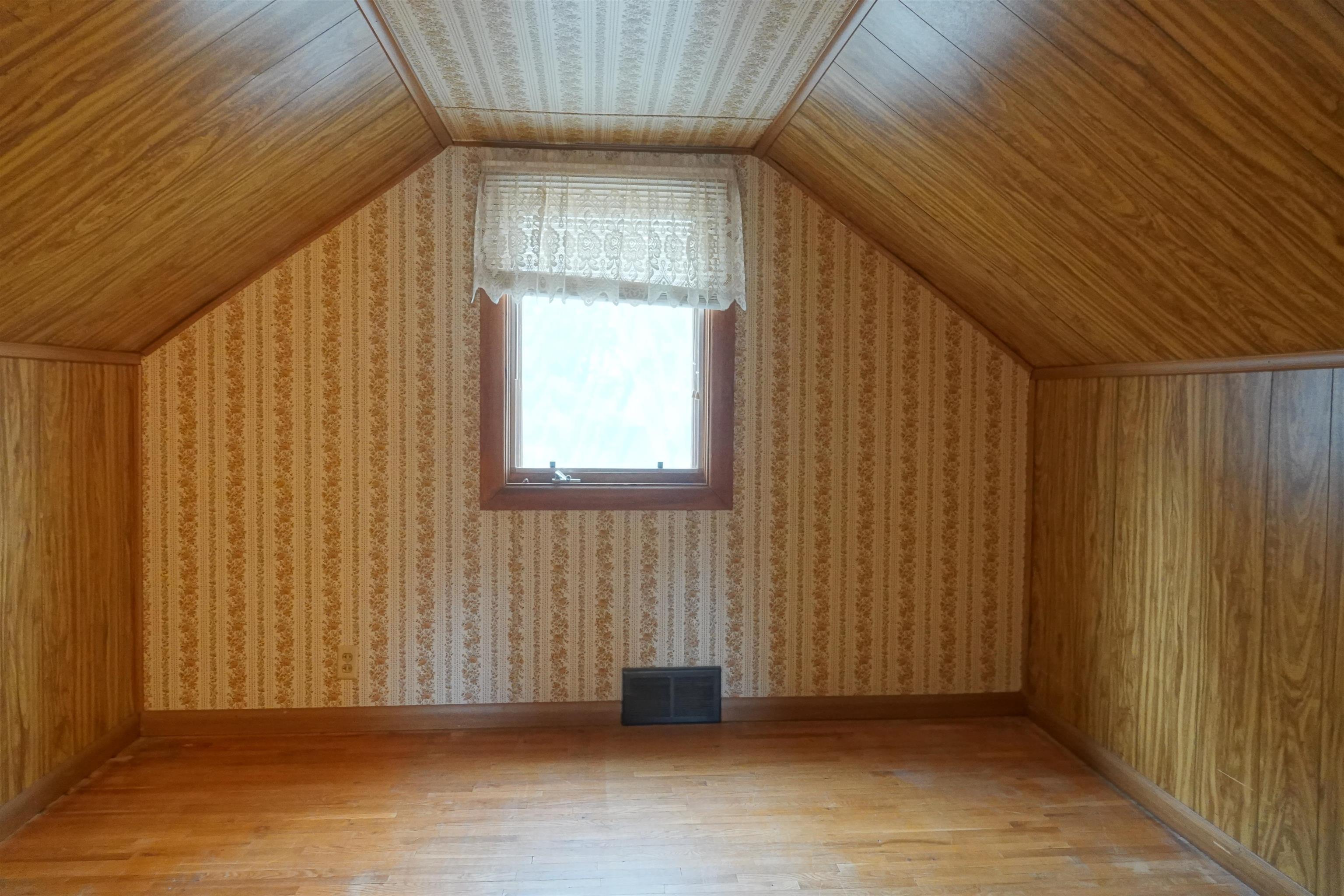 124 N LINCOLN, Stetsonville, Wisconsin 54480, 3 Bedrooms Bedrooms, ,1 BathroomBathrooms,Residential,For Sale,124 N LINCOLN,22601175
