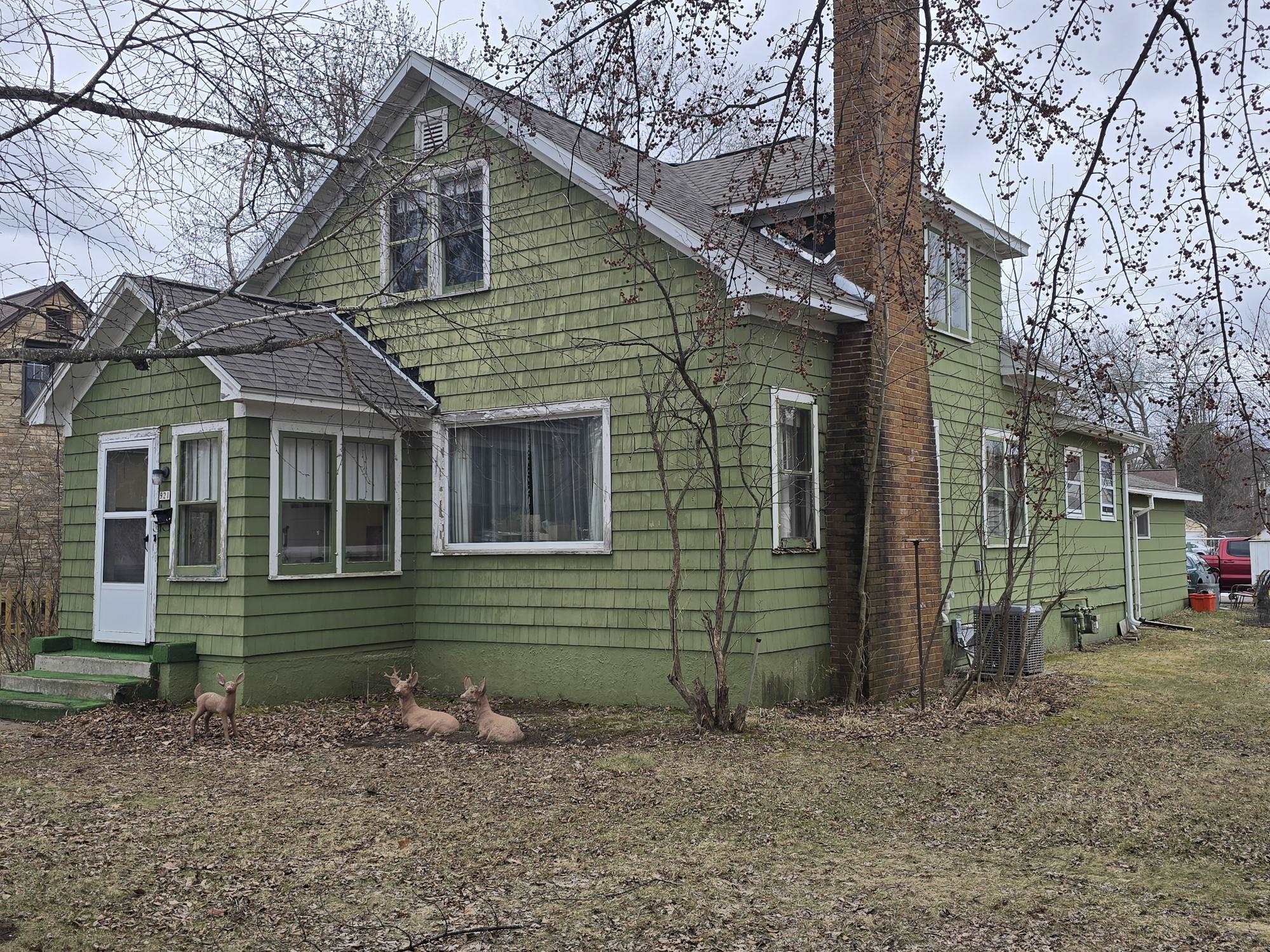 921 WISCONSIN RIVER DRIVE, Port Edwards, Wisconsin 54469, 4 Bedrooms Bedrooms, ,2 BathroomsBathrooms,Residential,For Sale,921 WISCONSIN RIVER DRIVE,22601178