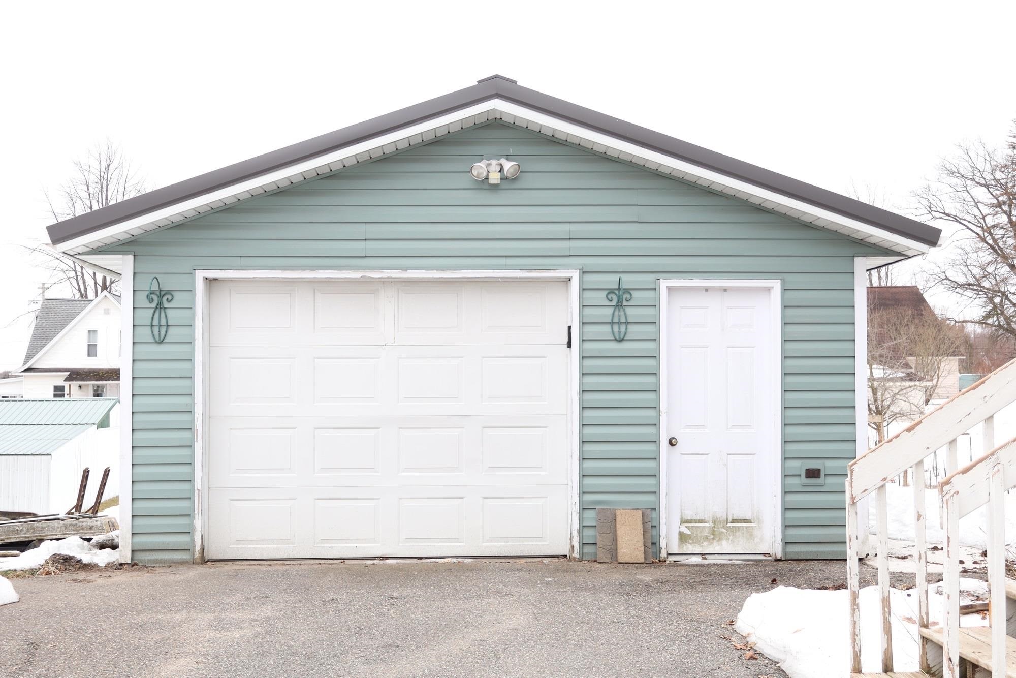 415 WAUSAU STREET, Birnamwood, Wisconsin 54414, 2 Bedrooms Bedrooms, ,1 BathroomBathrooms,Residential,For Sale,415 WAUSAU STREET,22601179