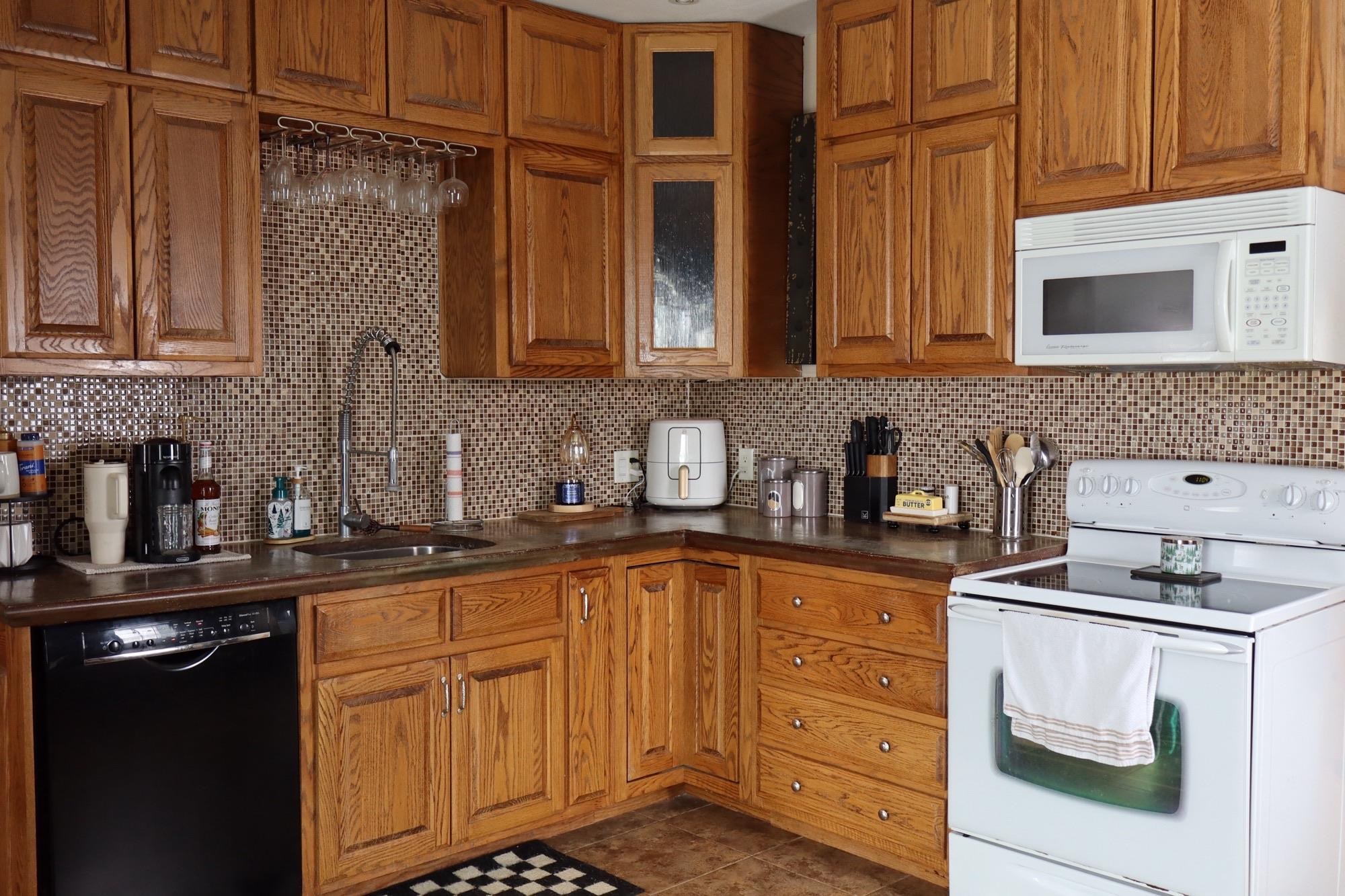 415 WAUSAU STREET, Birnamwood, Wisconsin 54414, 2 Bedrooms Bedrooms, ,1 BathroomBathrooms,Residential,For Sale,415 WAUSAU STREET,22601179