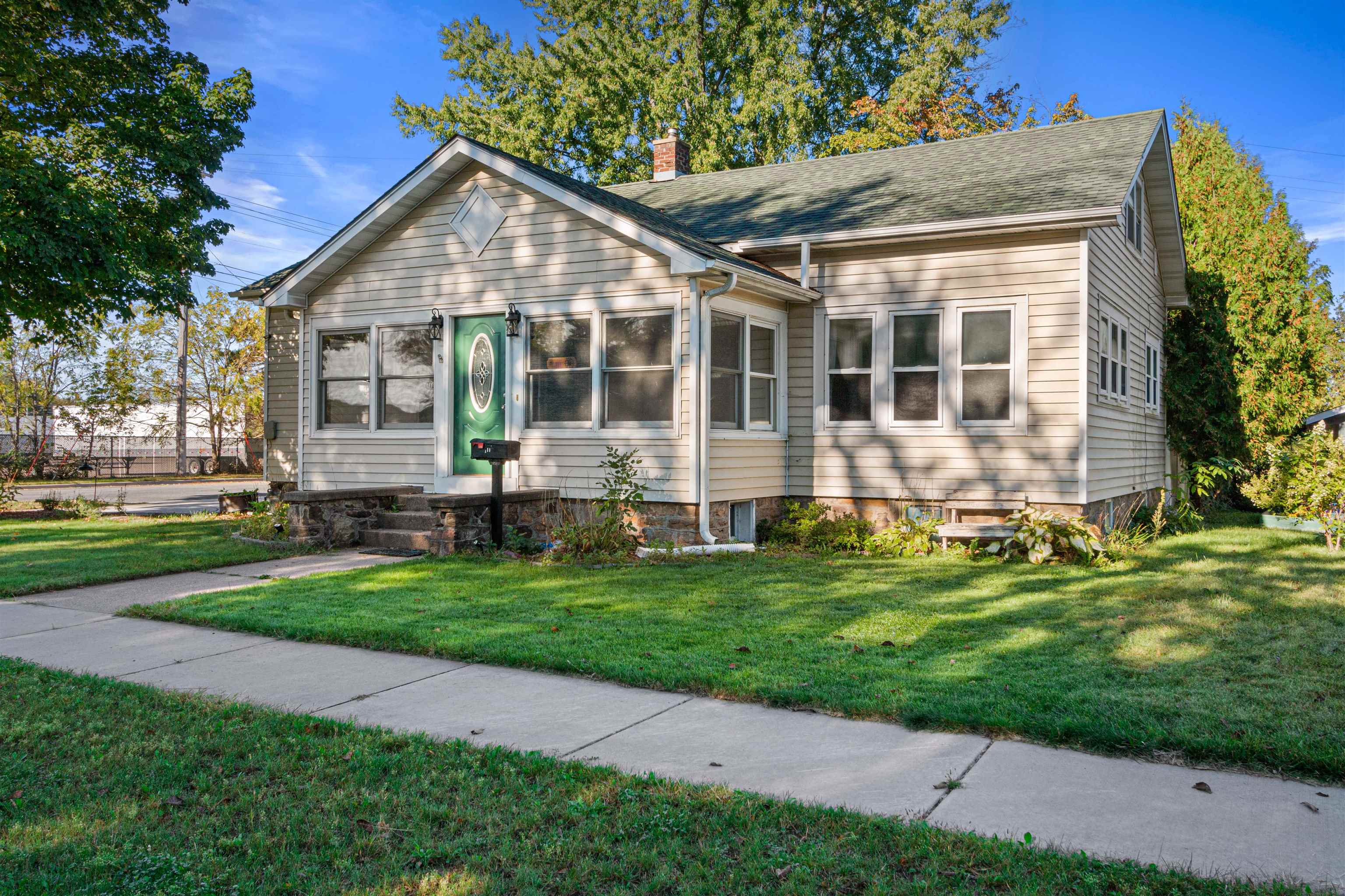 111 3RD STREET, Port Edwards, Wisconsin 54469, 3 Bedrooms Bedrooms, ,1 BathroomBathrooms,Residential,For Sale,111 3RD STREET,22601193