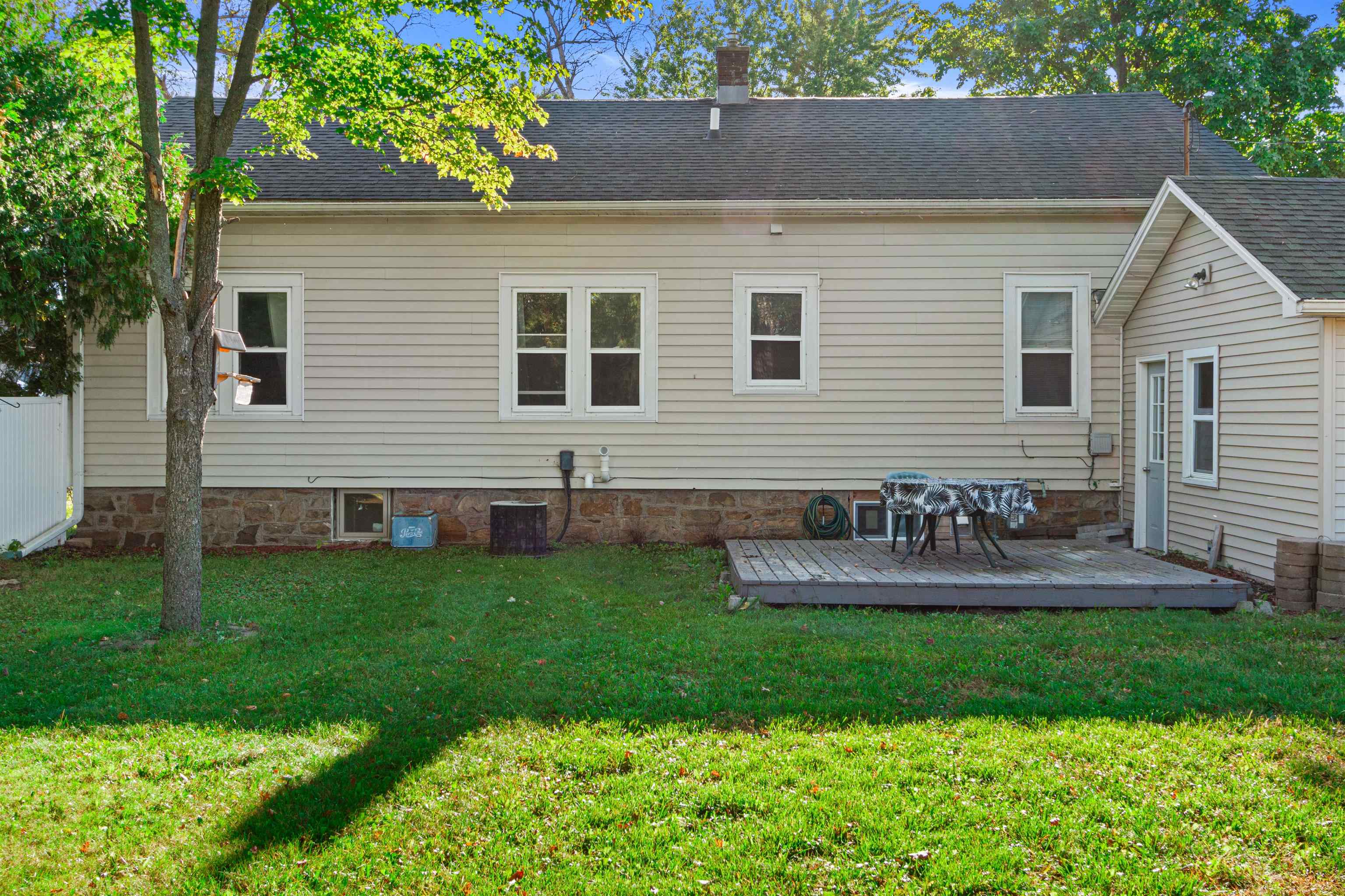 111 3RD STREET, Port Edwards, Wisconsin 54469, 3 Bedrooms Bedrooms, ,1 BathroomBathrooms,Residential,For Sale,111 3RD STREET,22601193