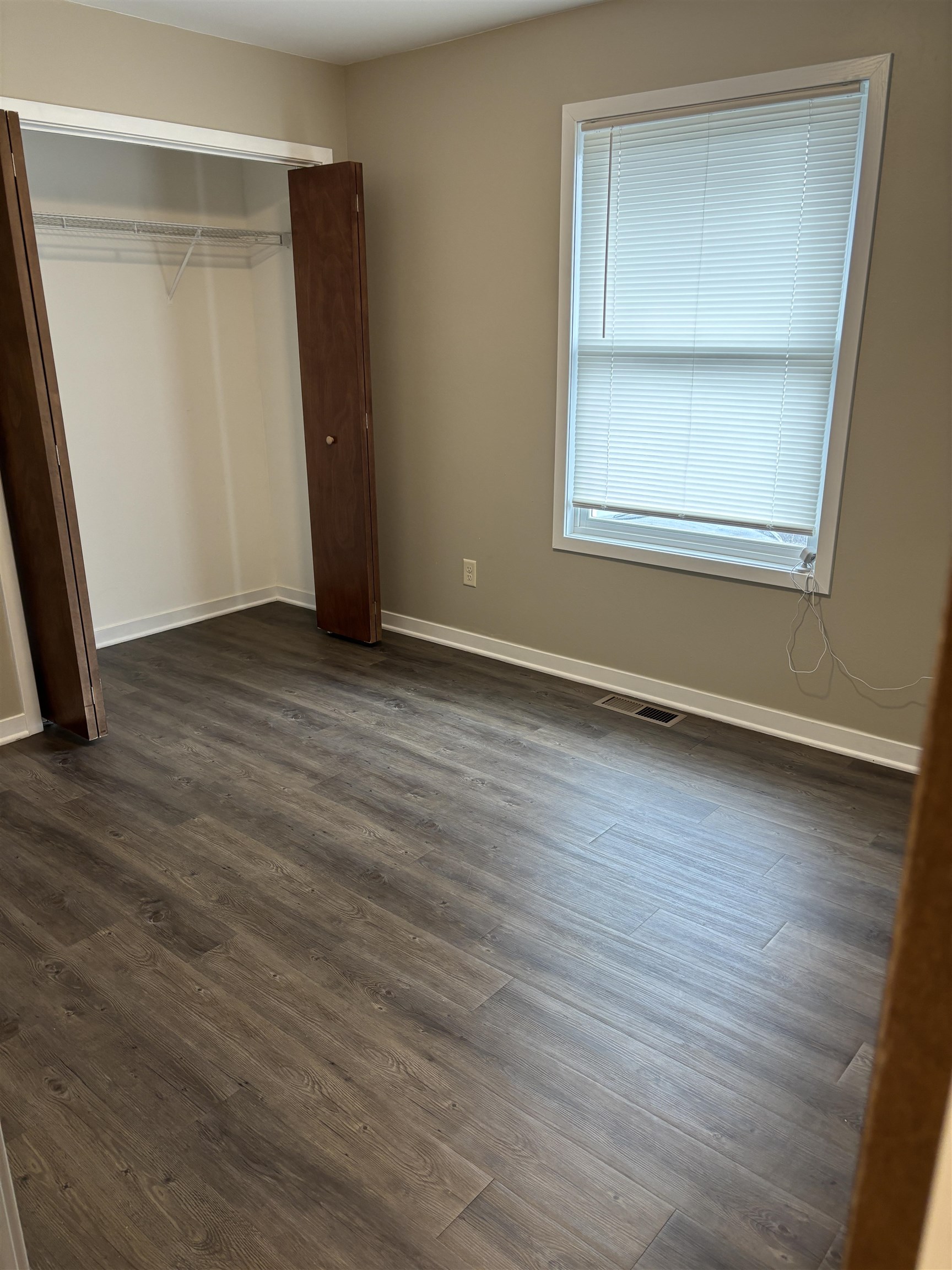909 GRAND AVENUE, Merrill, Wisconsin 54452, 3 Bedrooms Bedrooms, ,1 BathroomBathrooms,Residential,For Sale,909 GRAND AVENUE,22601195