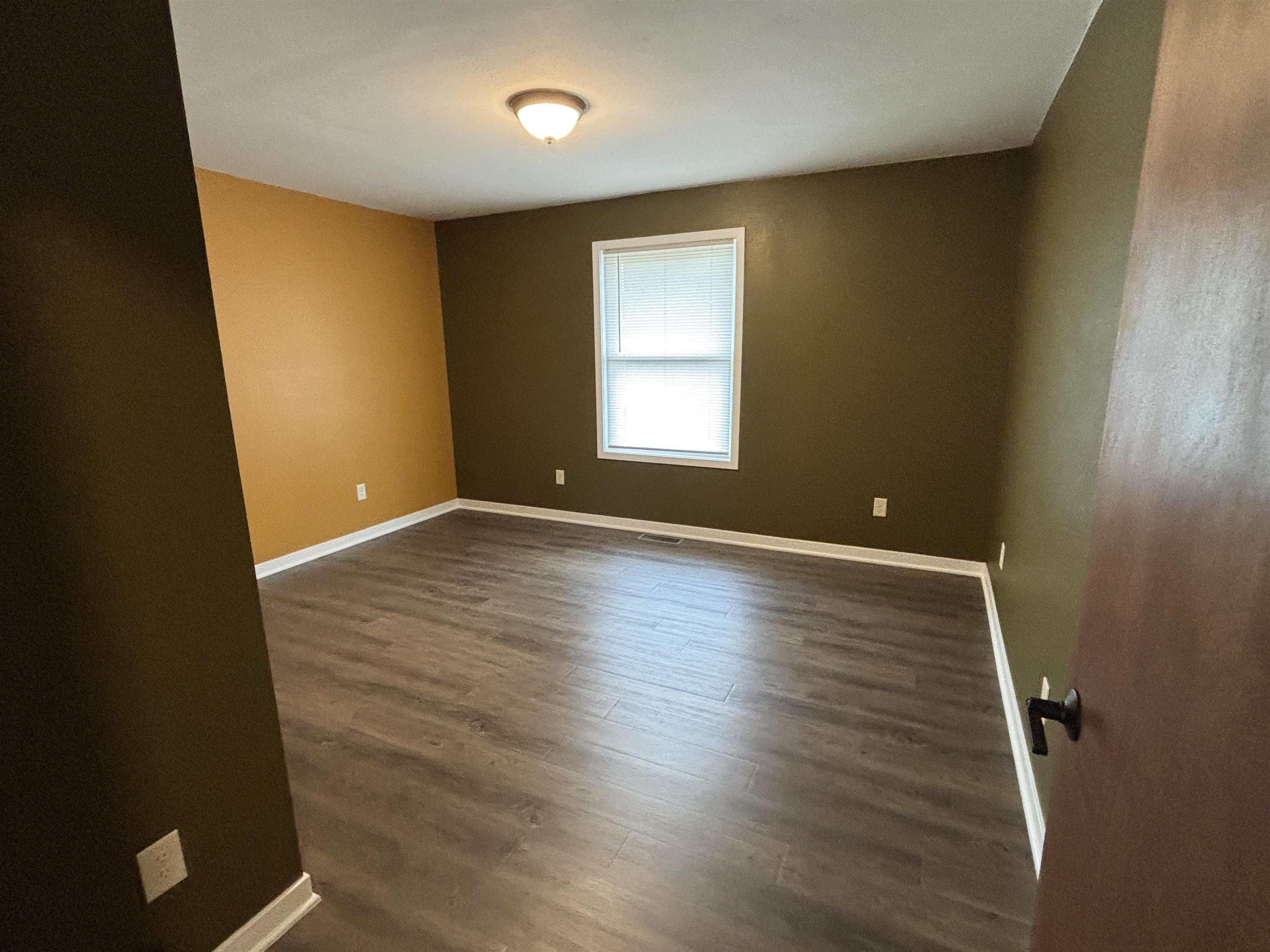 909 GRAND AVENUE, Merrill, Wisconsin 54452, 3 Bedrooms Bedrooms, ,1 BathroomBathrooms,Residential,For Sale,909 GRAND AVENUE,22601195