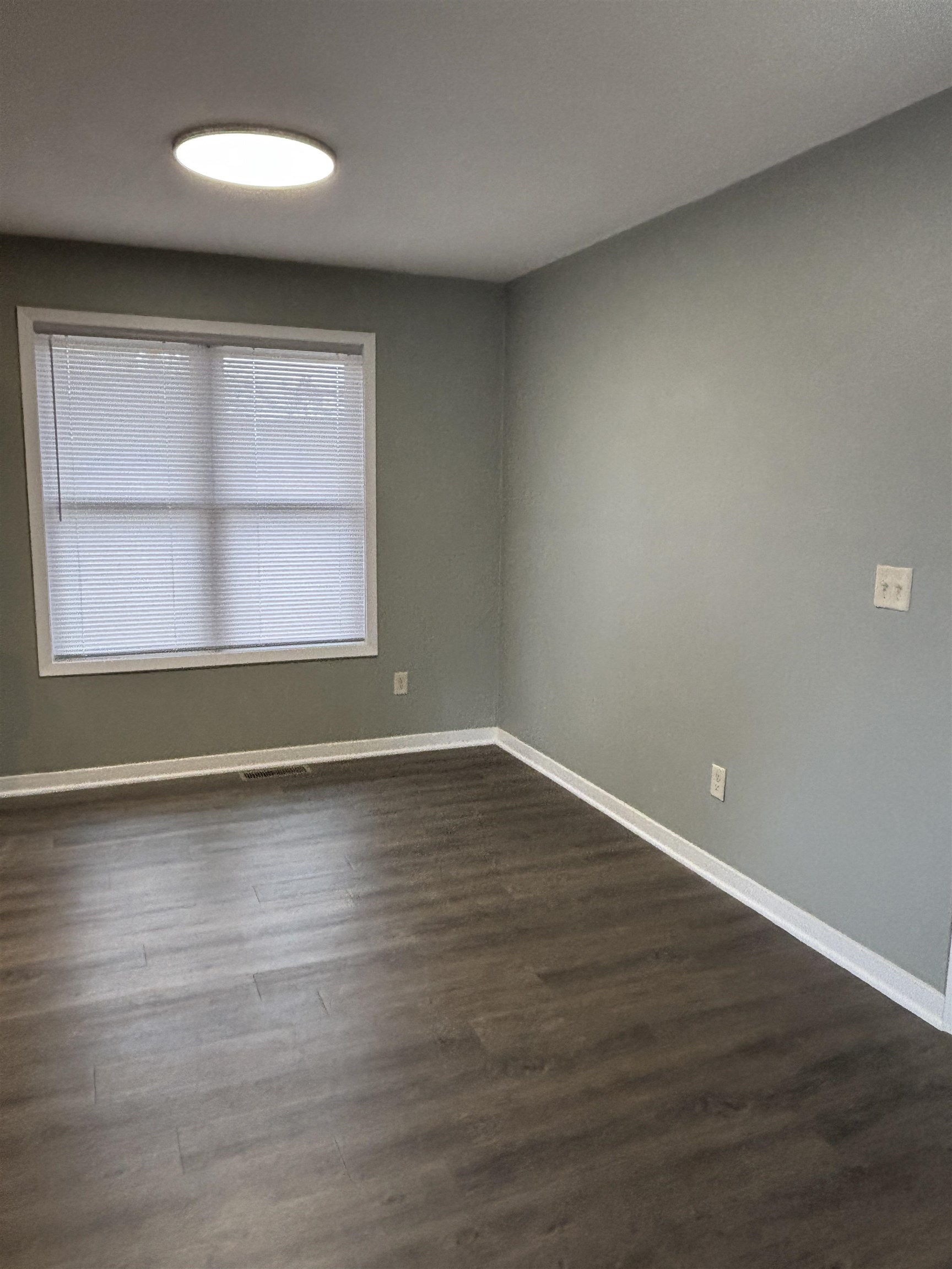 909 GRAND AVENUE, Merrill, Wisconsin 54452, 3 Bedrooms Bedrooms, ,1 BathroomBathrooms,Residential,For Sale,909 GRAND AVENUE,22601195