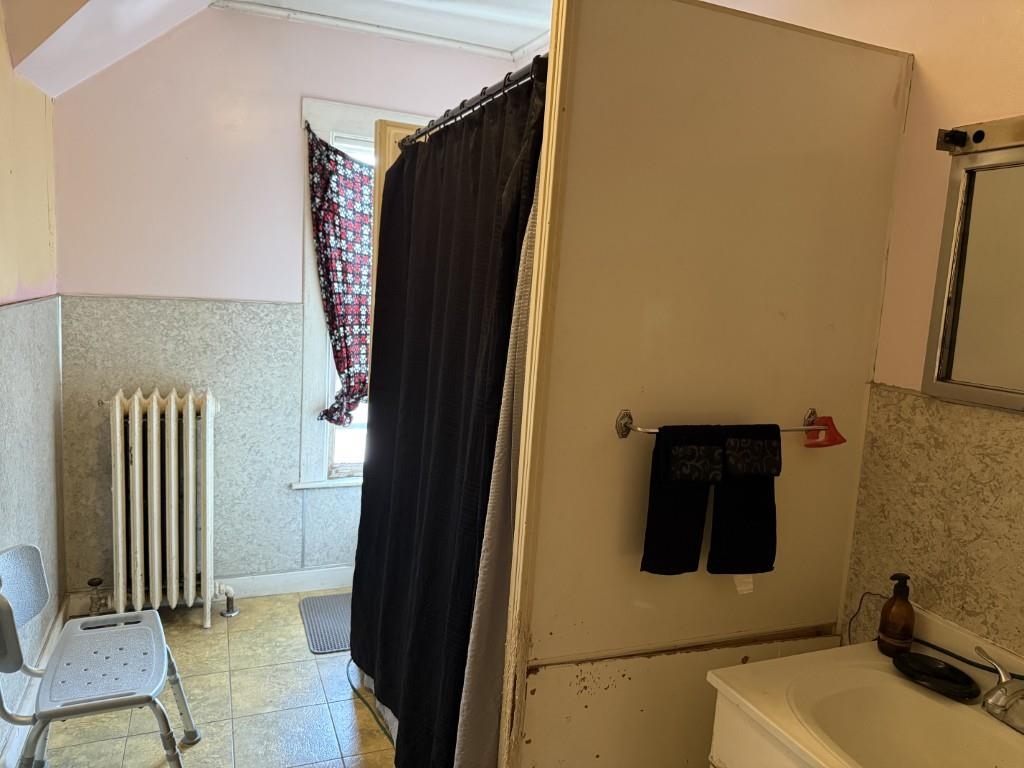 618 DELEGLISE STREET, Antigo, Wisconsin 54409, 2 Bedrooms Bedrooms, ,1 BathroomBathrooms,Multi-family,For Sale,618 DELEGLISE STREET,22601196
