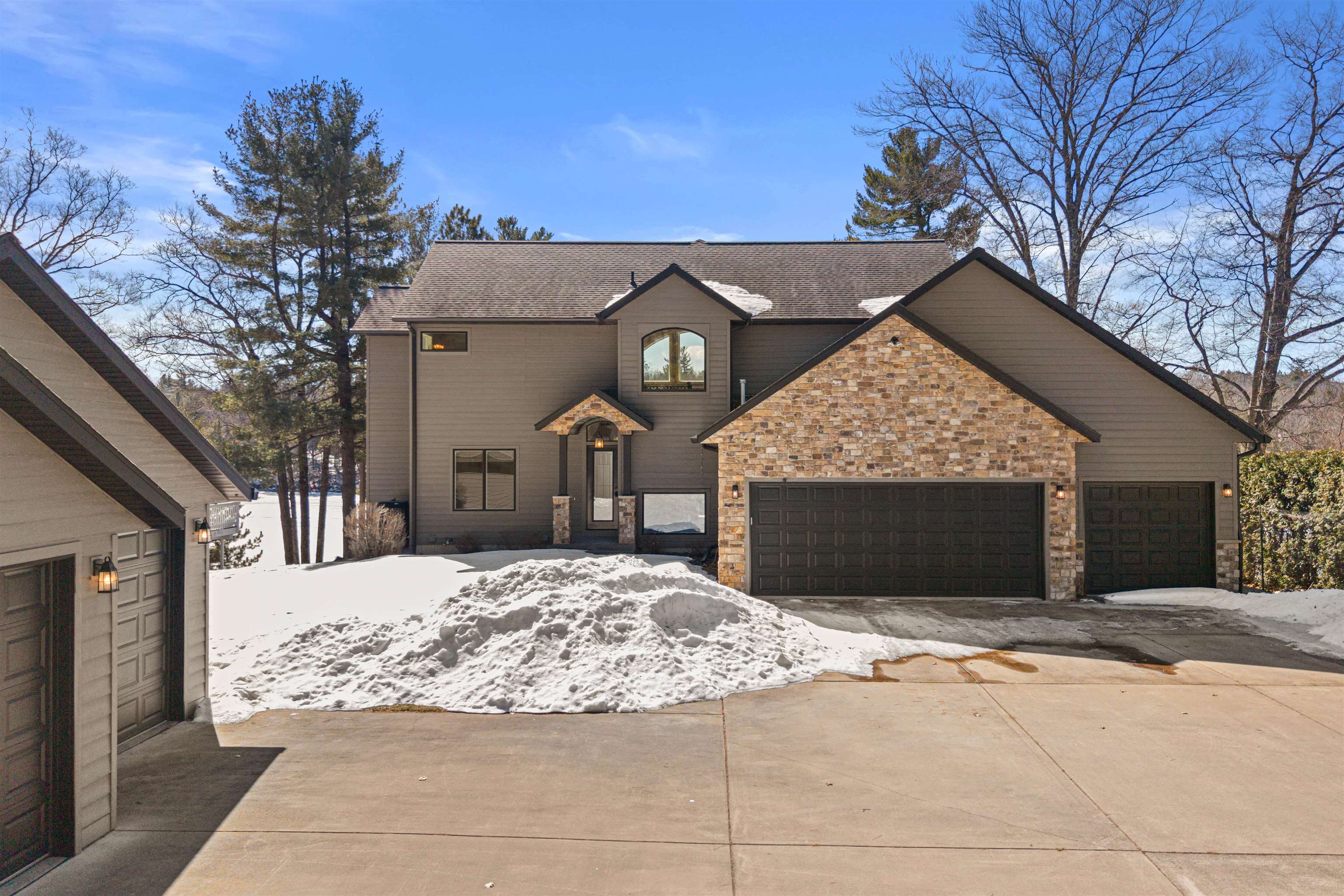 9621 MANITOU PARK DRIVE, Minocqua, Wisconsin 54548, 5 Bedrooms Bedrooms, ,4 BathroomsBathrooms,Residential,For Sale,9621 MANITOU PARK DRIVE,22601197
