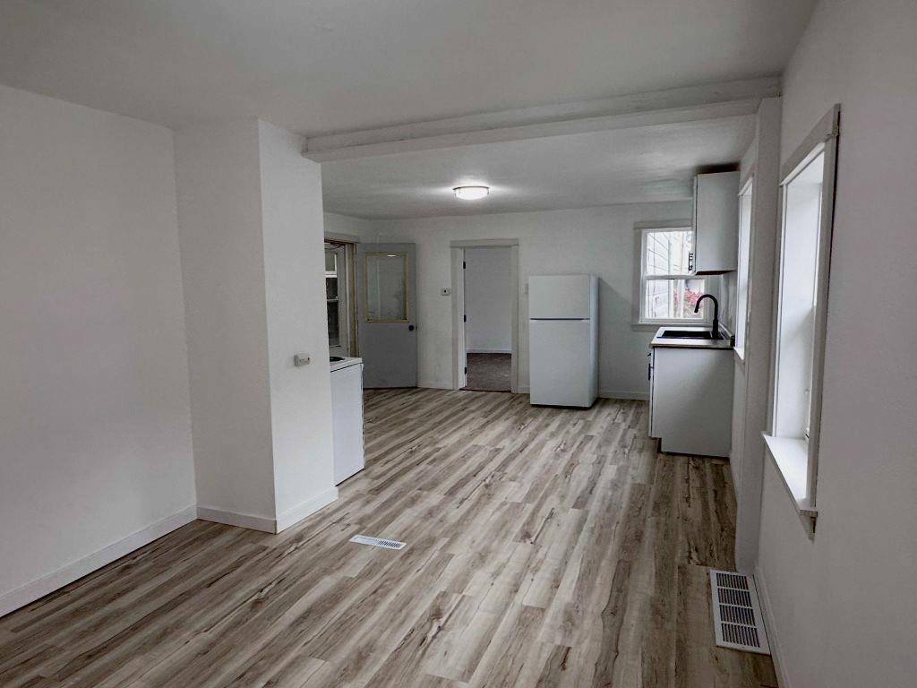 1016 4TH AVENUE, Antigo, Wisconsin 54409, 2 Bedrooms Bedrooms, ,2 BathroomsBathrooms,Multi-family,For Sale,1016 4TH AVENUE,22601198