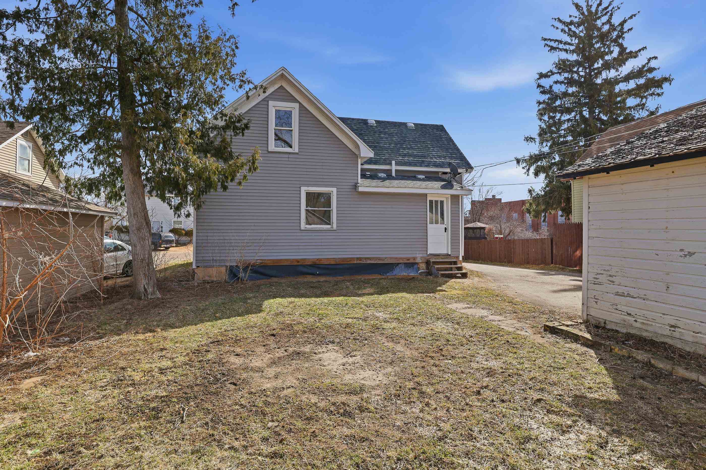 821 10TH AVENUE NORTH, Wisconsin Rapids, Wisconsin 54495, 4 Bedrooms Bedrooms, ,1 BathroomBathrooms,Residential,For Sale,821 10TH AVENUE NORTH,22601200