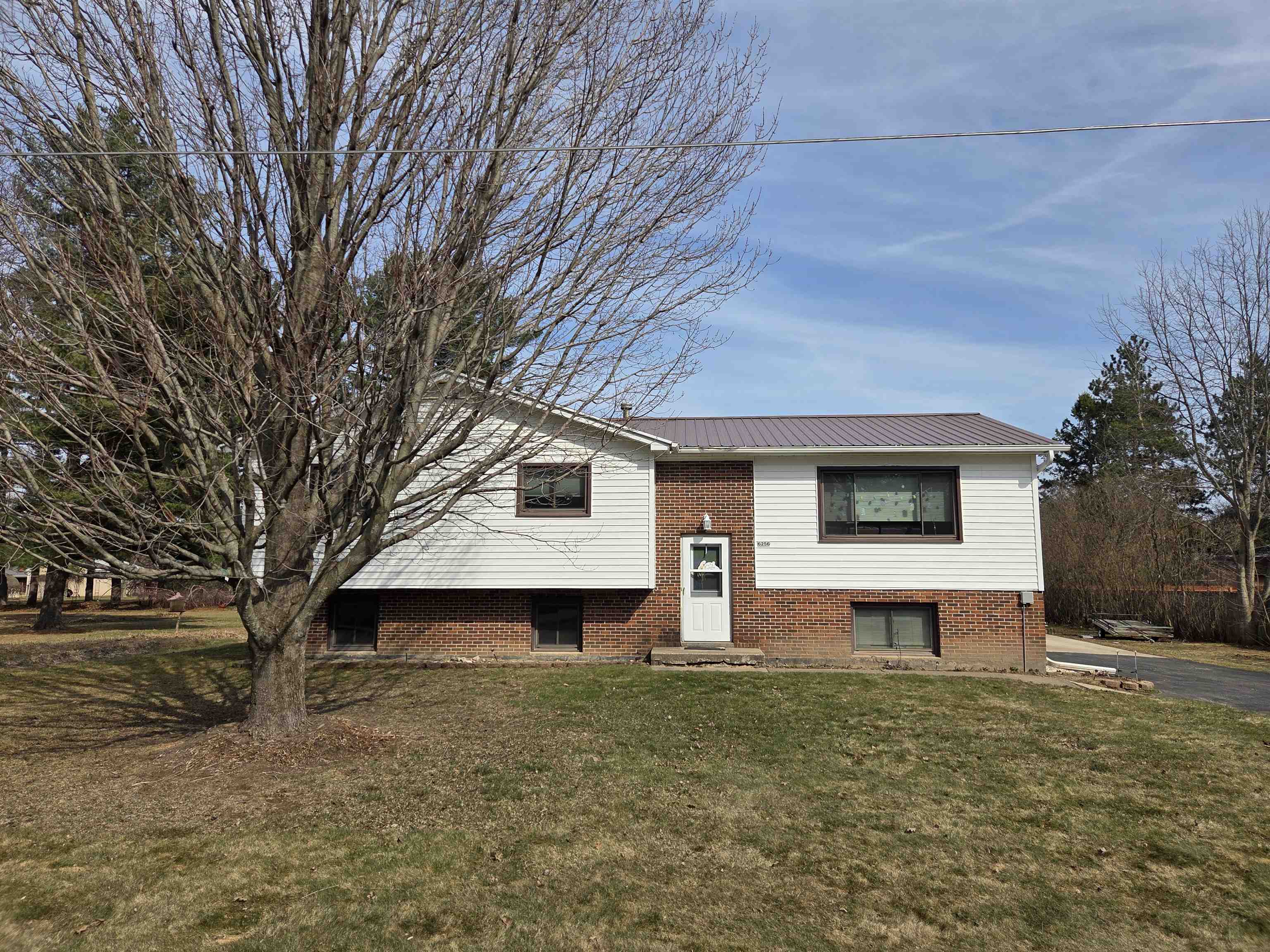6256 HELLER STREET, Vesper, Wisconsin 54489, 5 Bedrooms Bedrooms, ,3 BathroomsBathrooms,Residential,For Sale,6256 HELLER STREET,22601205