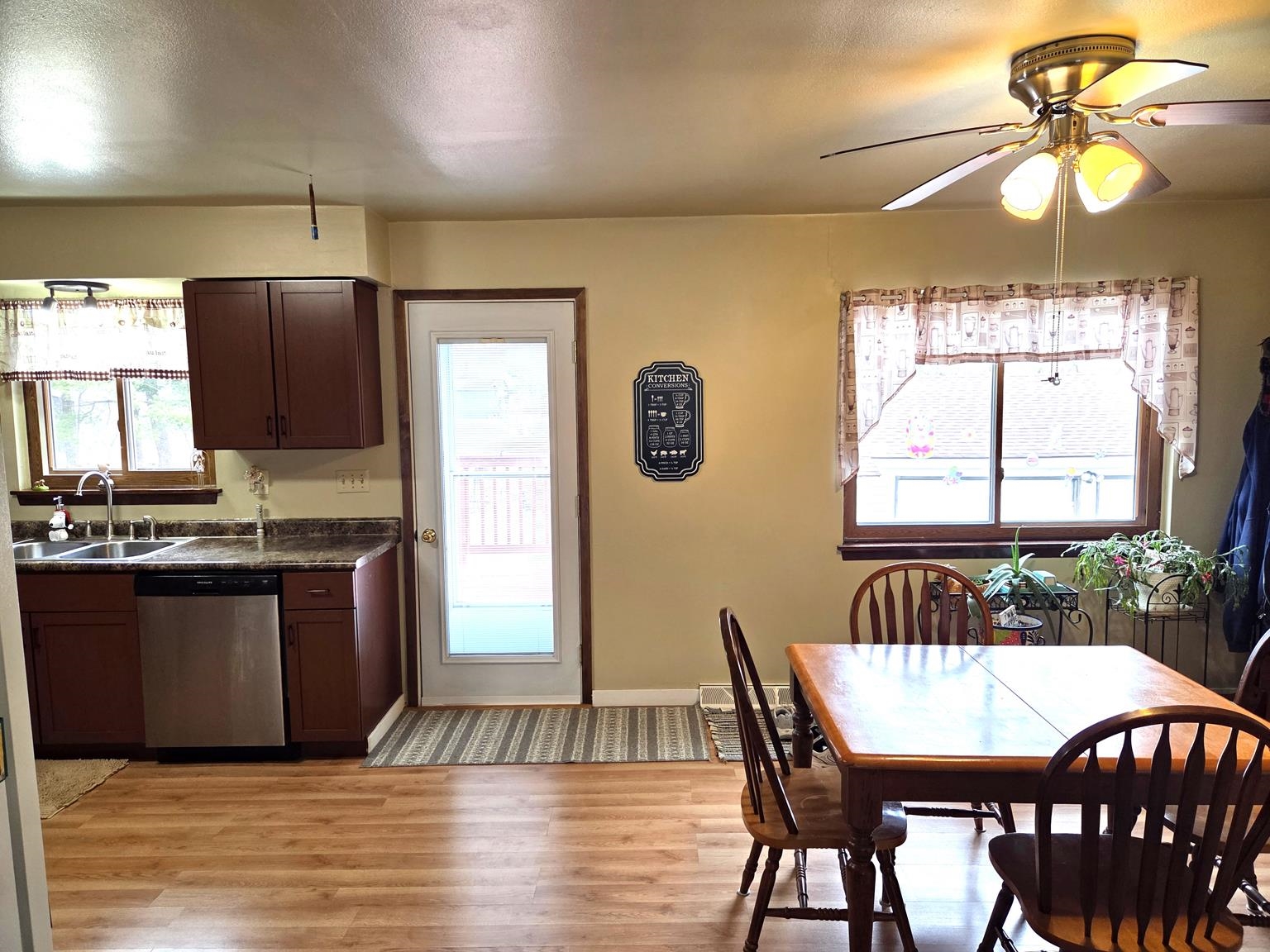 6256 HELLER STREET, Vesper, Wisconsin 54489, 5 Bedrooms Bedrooms, ,3 BathroomsBathrooms,Residential,For Sale,6256 HELLER STREET,22601205