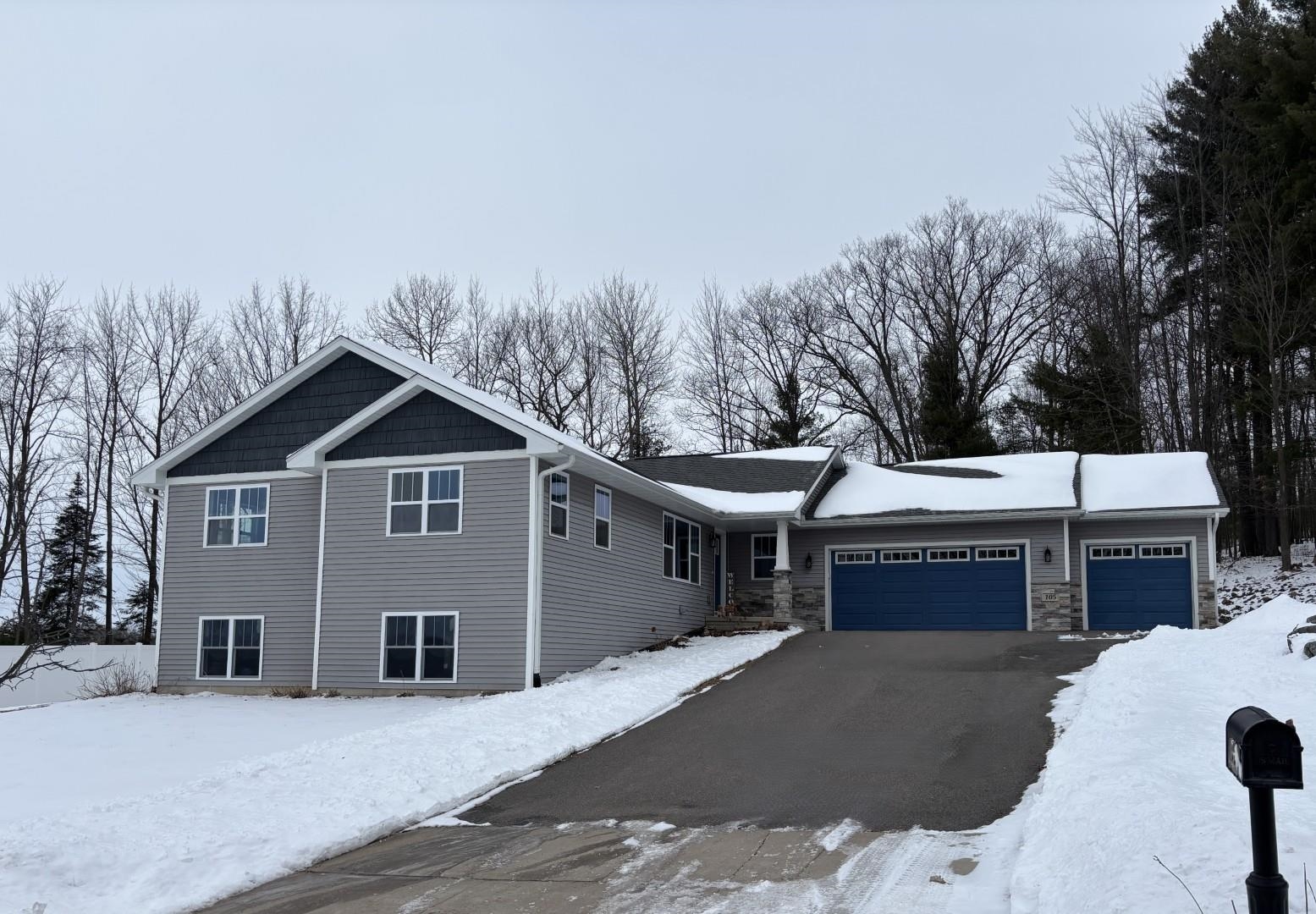 105 S 66TH AVENUE, Wausau, Wisconsin 54401, 3 Bedrooms Bedrooms, ,2 BathroomsBathrooms,Residential,For Sale,105 S 66TH AVENUE,22601207