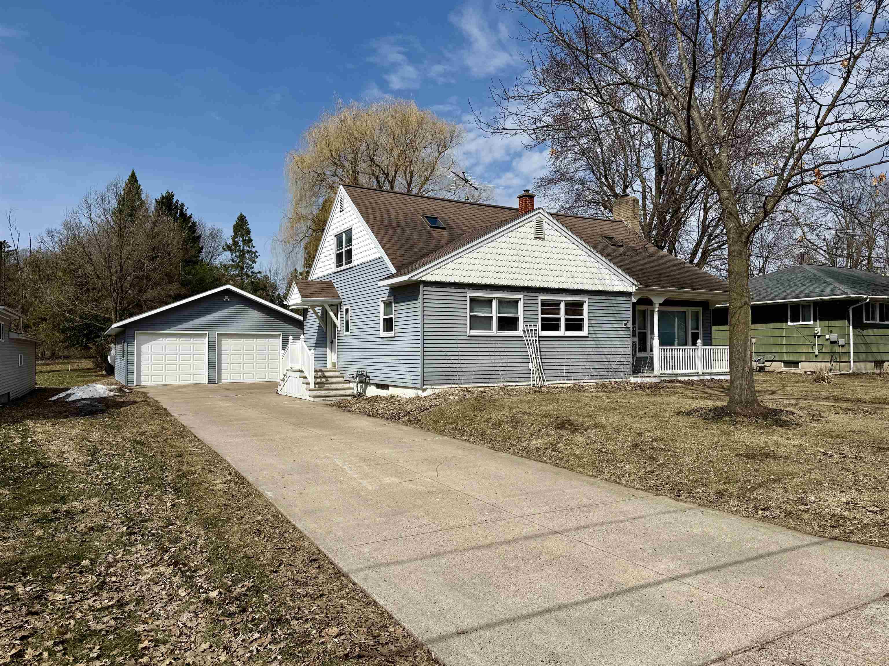 227 S 7TH STREET, Medford, Wisconsin 54451, 4 Bedrooms Bedrooms, ,2 BathroomsBathrooms,Residential,For Sale,227 S 7TH STREET,22601209