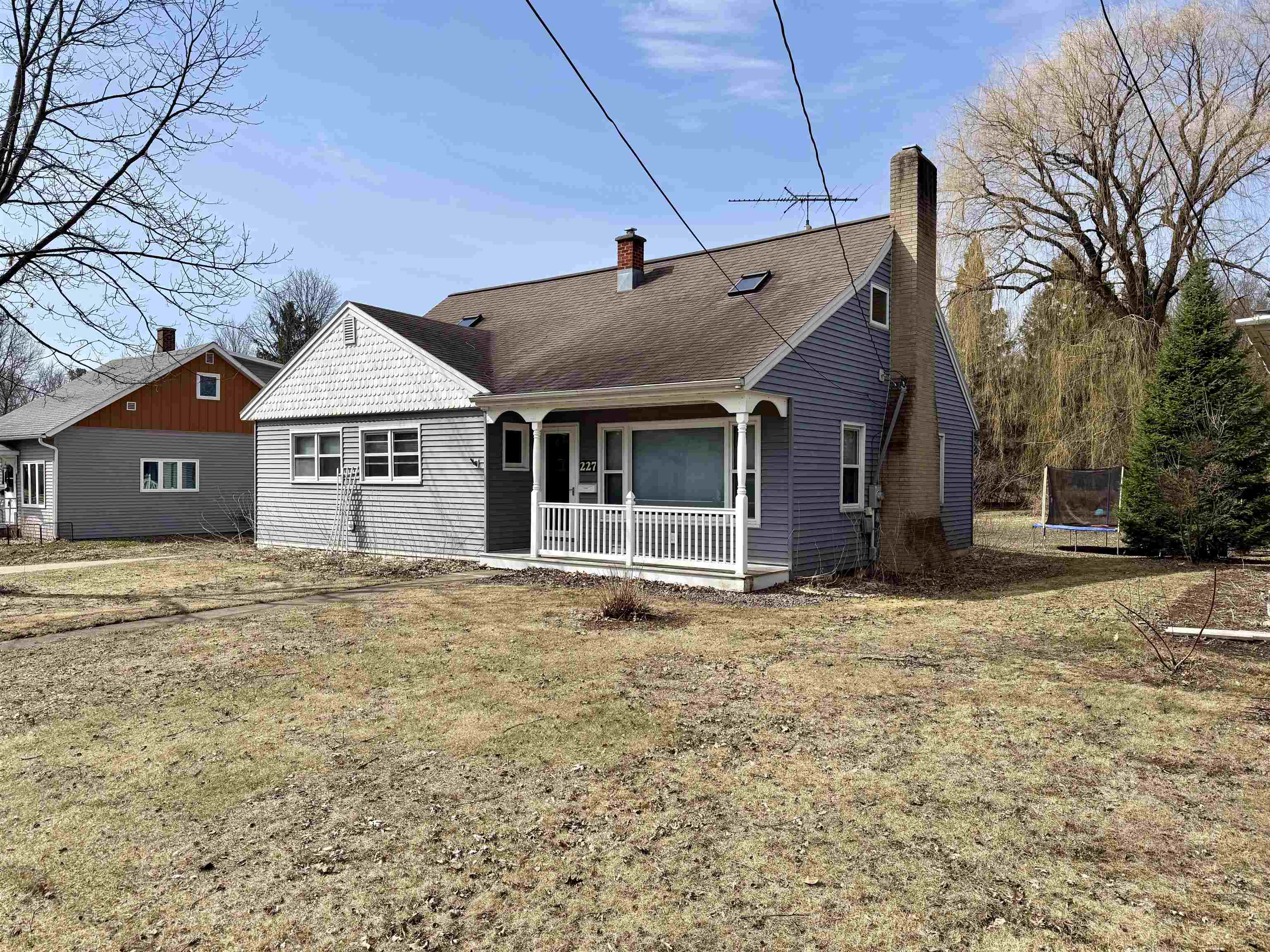 227 S 7TH STREET, Medford, Wisconsin 54451, 4 Bedrooms Bedrooms, ,2 BathroomsBathrooms,Residential,For Sale,227 S 7TH STREET,22601209