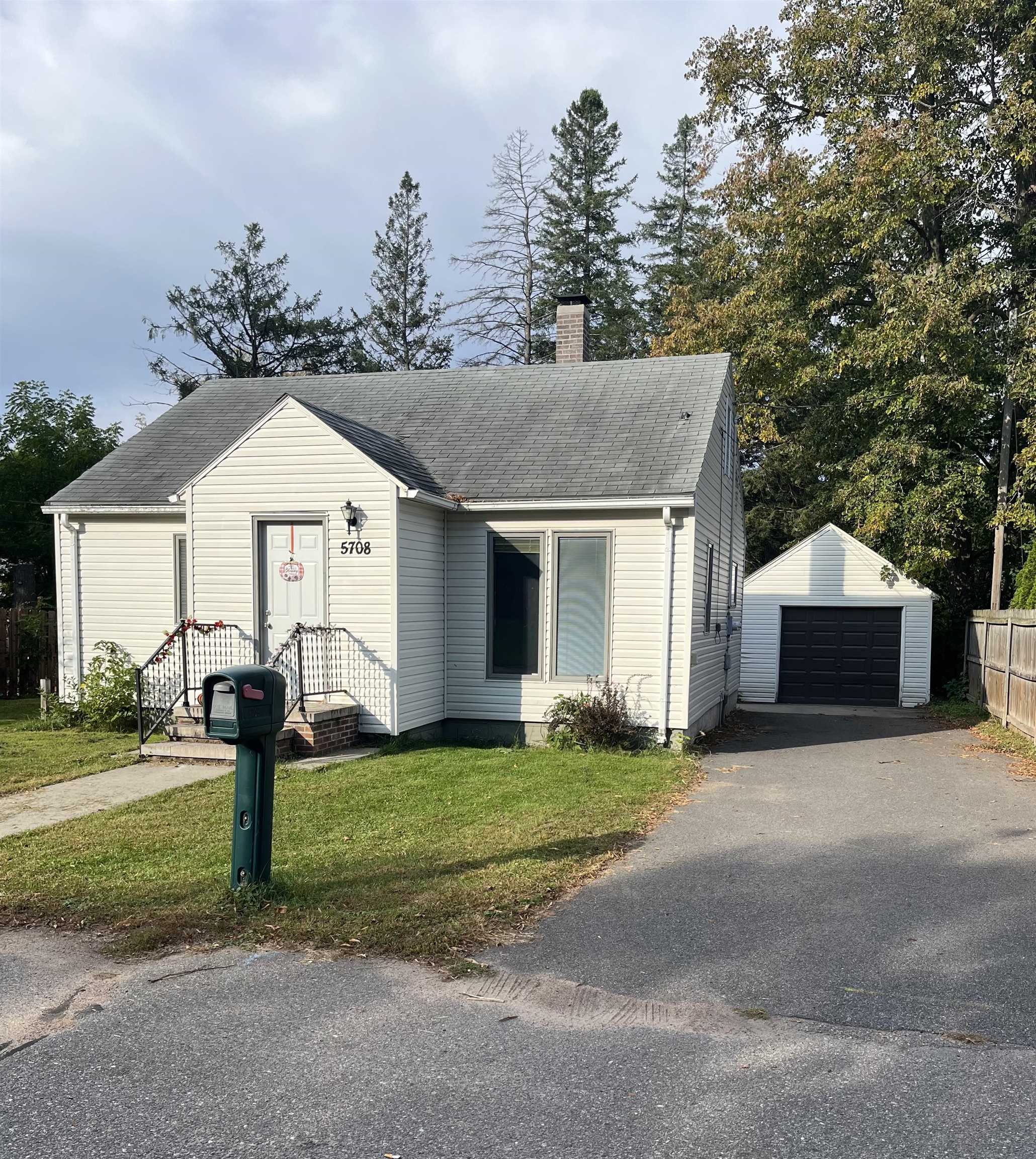 5708 S BIRCH LANE, Weston, Wisconsin 54476, 2 Bedrooms Bedrooms, ,1 BathroomBathrooms,Residential,For Sale,5708 S BIRCH LANE,22601213