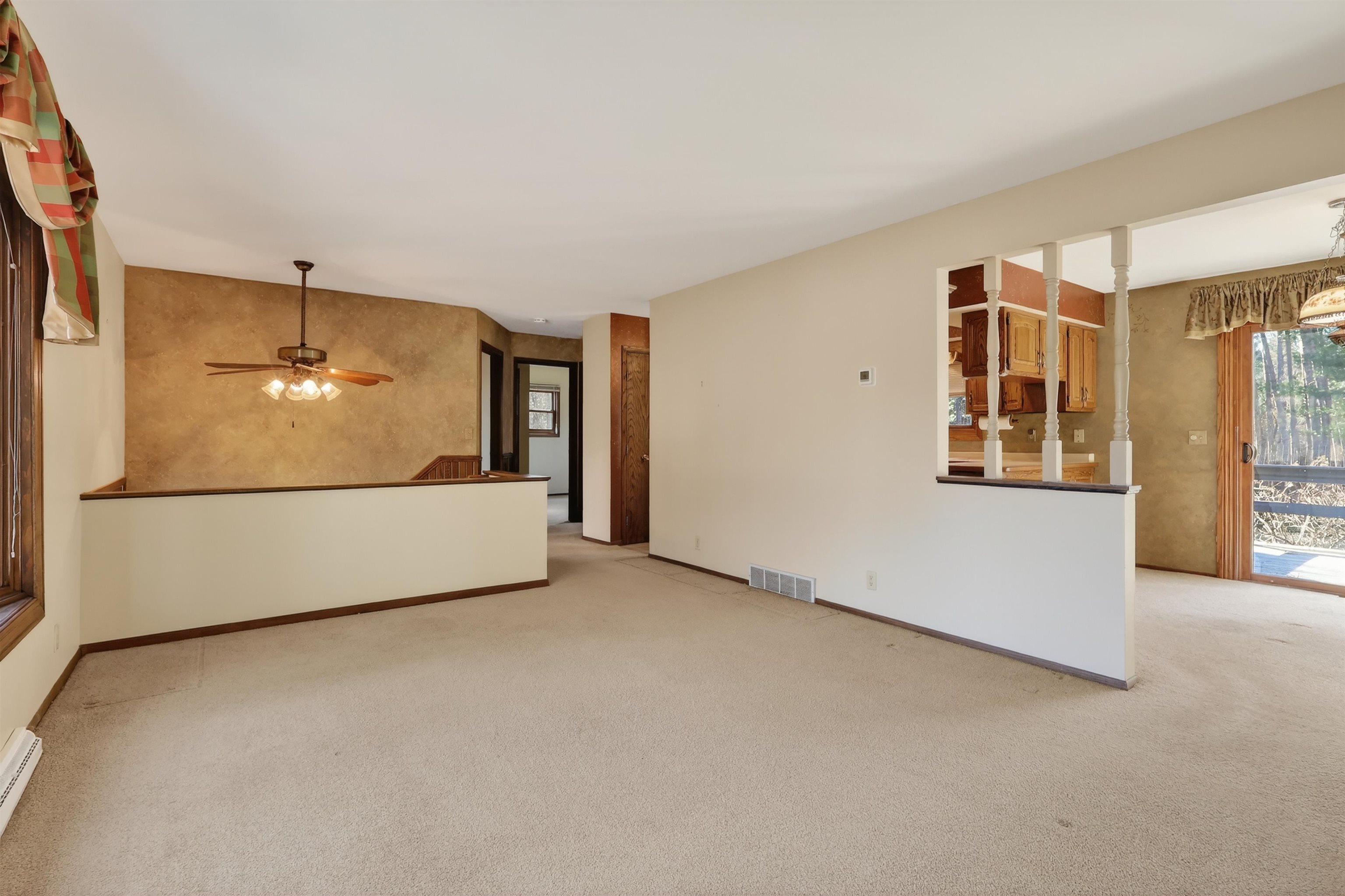 2641 PARKWAY COURT, Wisconsin Rapids, Wisconsin 54494, 4 Bedrooms Bedrooms, ,2 BathroomsBathrooms,Residential,For Sale,2641 PARKWAY COURT,22601214