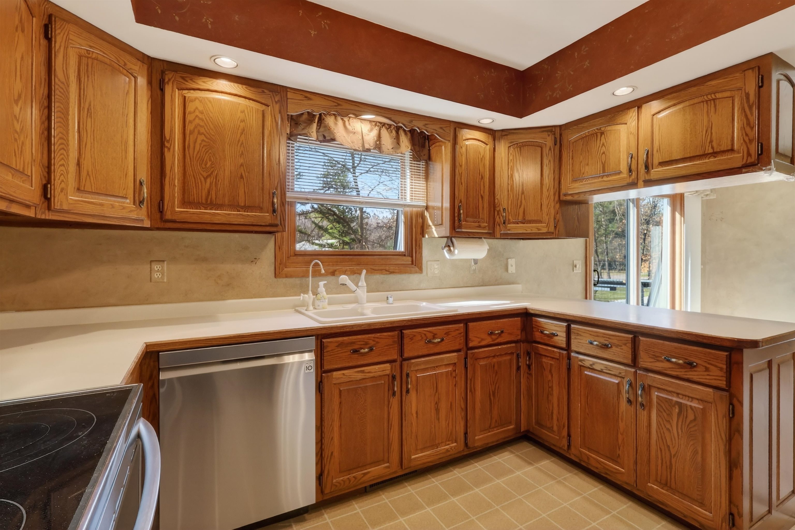 2641 PARKWAY COURT, Wisconsin Rapids, Wisconsin 54494, 4 Bedrooms Bedrooms, ,2 BathroomsBathrooms,Residential,For Sale,2641 PARKWAY COURT,22601214