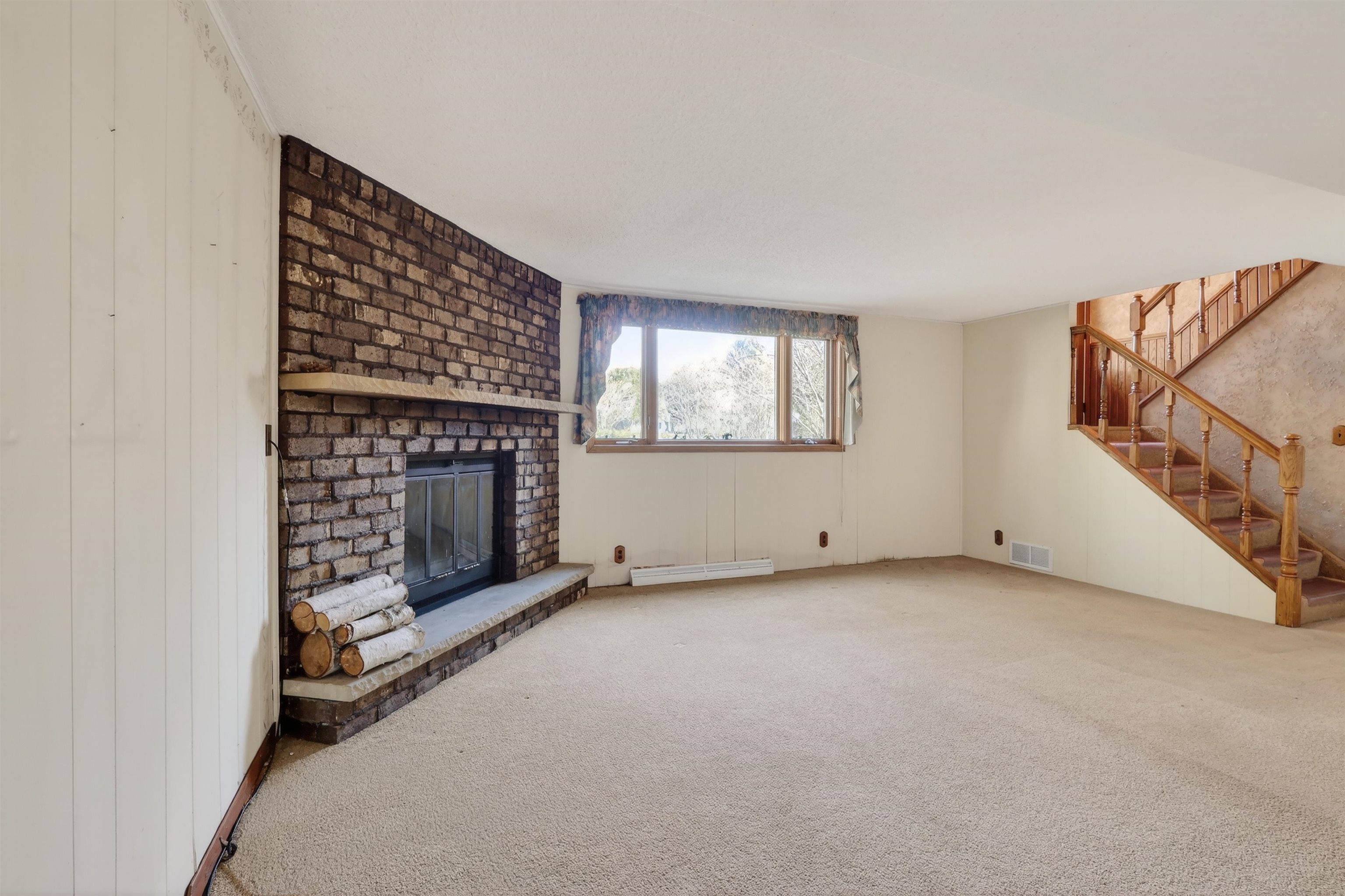 2641 PARKWAY COURT, Wisconsin Rapids, Wisconsin 54494, 4 Bedrooms Bedrooms, ,2 BathroomsBathrooms,Residential,For Sale,2641 PARKWAY COURT,22601214