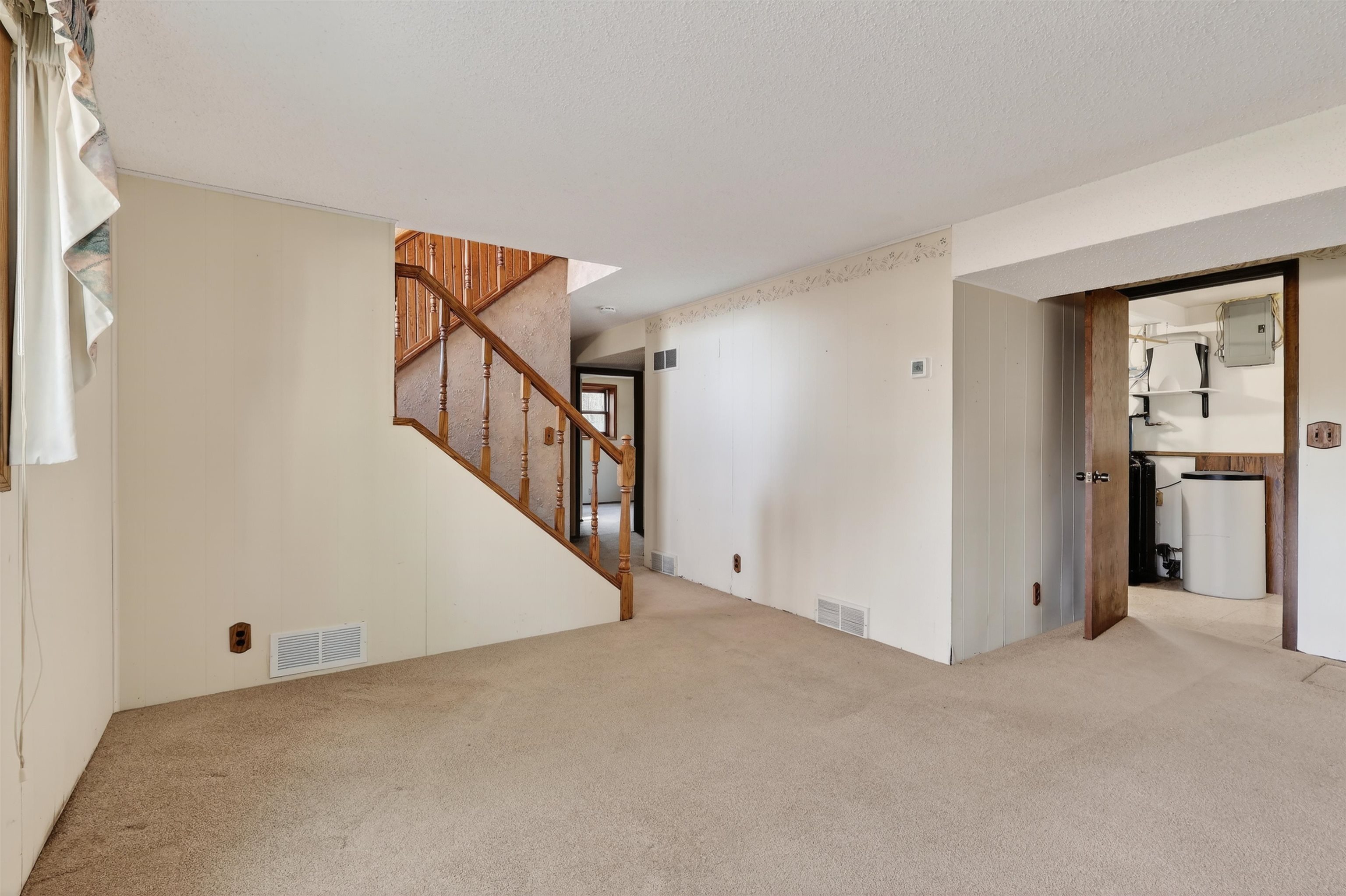 2641 PARKWAY COURT, Wisconsin Rapids, Wisconsin 54494, 4 Bedrooms Bedrooms, ,2 BathroomsBathrooms,Residential,For Sale,2641 PARKWAY COURT,22601214
