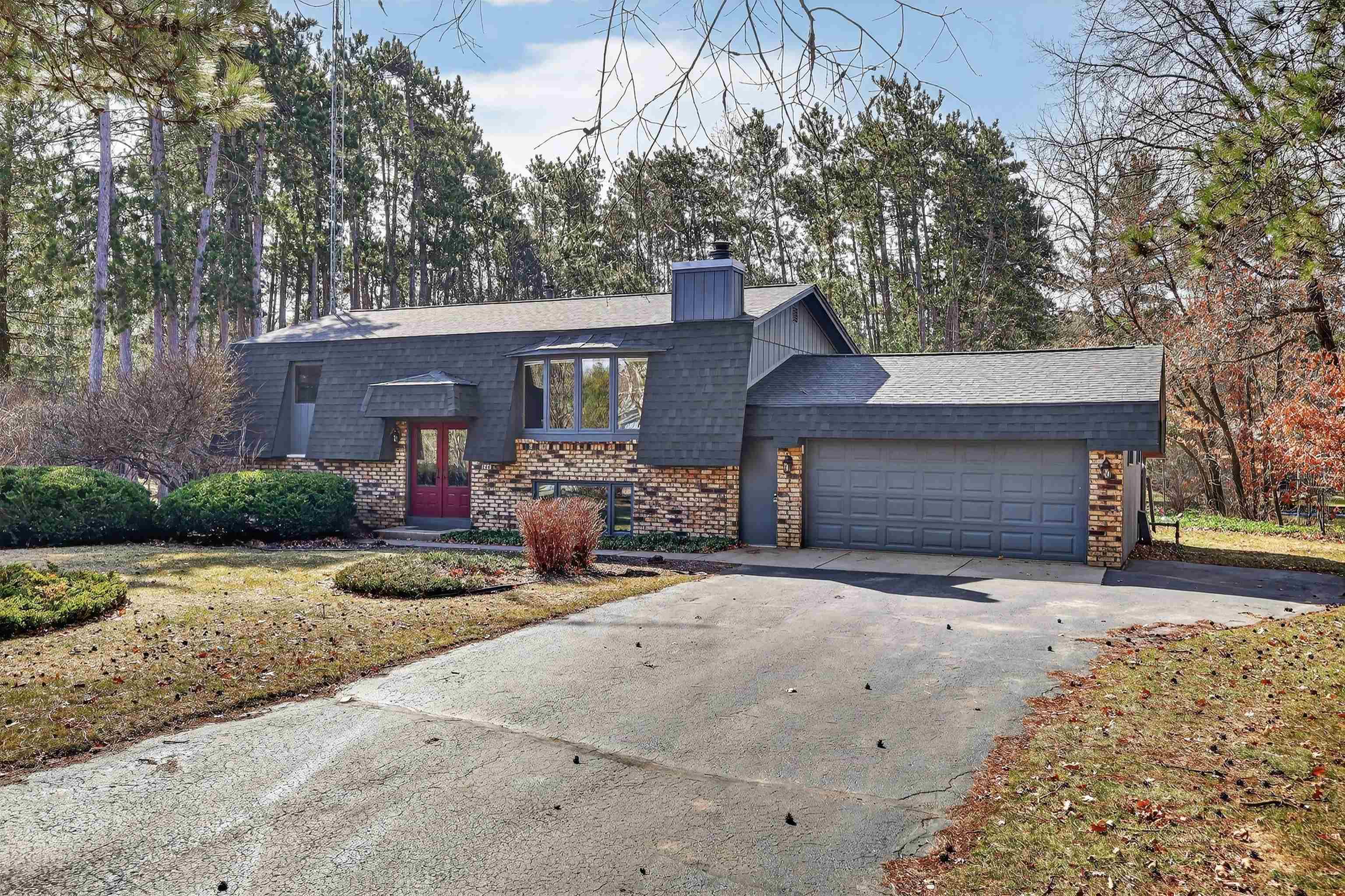 2641 PARKWAY COURT, Wisconsin Rapids, Wisconsin 54494, 4 Bedrooms Bedrooms, ,2 BathroomsBathrooms,Residential,For Sale,2641 PARKWAY COURT,22601214