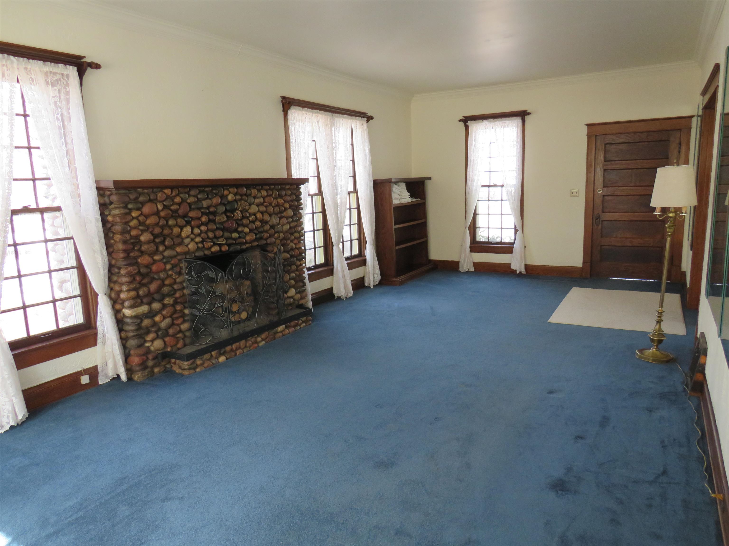 709 1ST AVENUE, Antigo, Wisconsin 54409, 3 Bedrooms Bedrooms, ,1 BathroomBathrooms,Residential,For Sale,709 1ST AVENUE,22601221