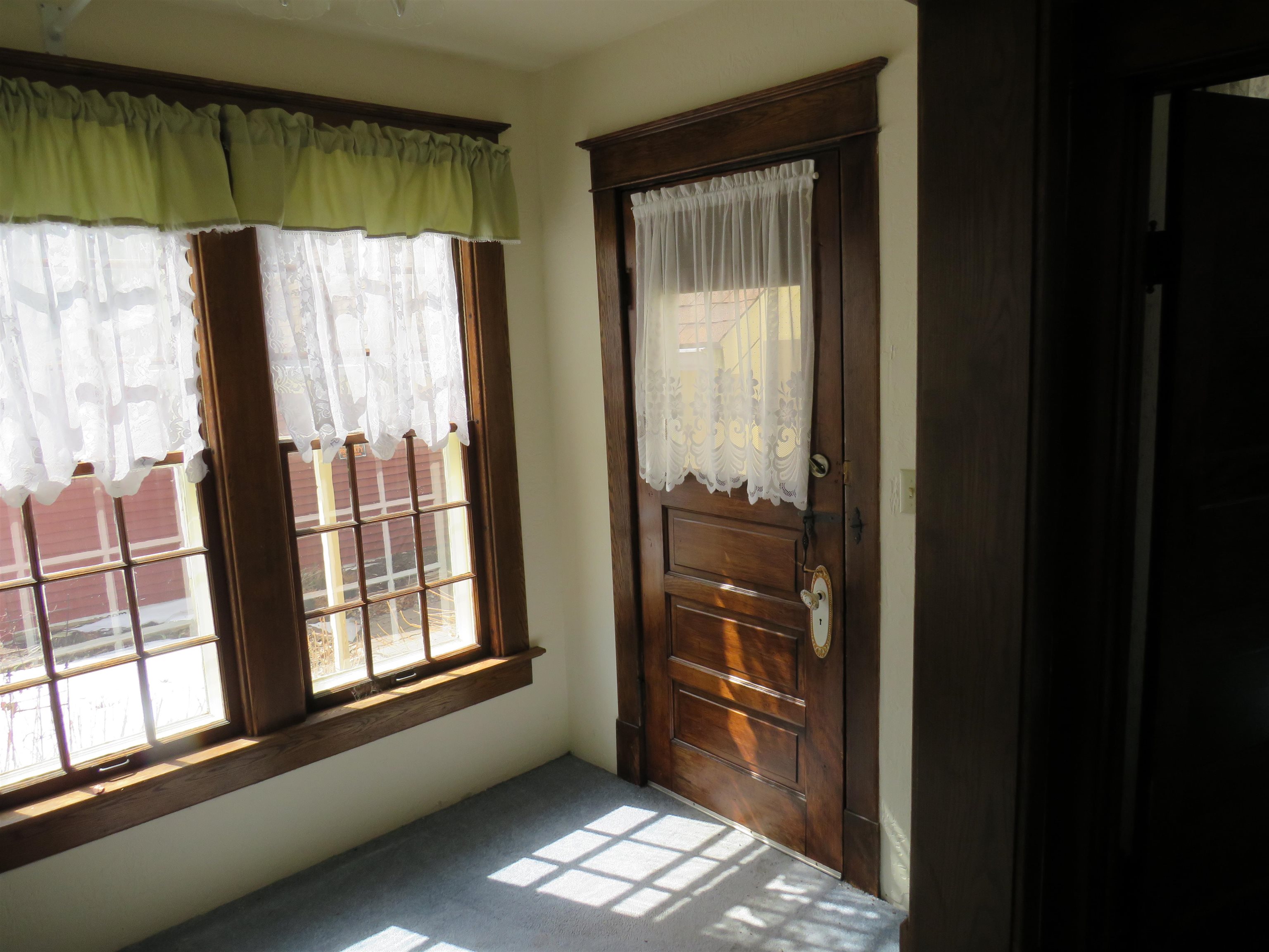 709 1ST AVENUE, Antigo, Wisconsin 54409, 3 Bedrooms Bedrooms, ,1 BathroomBathrooms,Residential,For Sale,709 1ST AVENUE,22601221