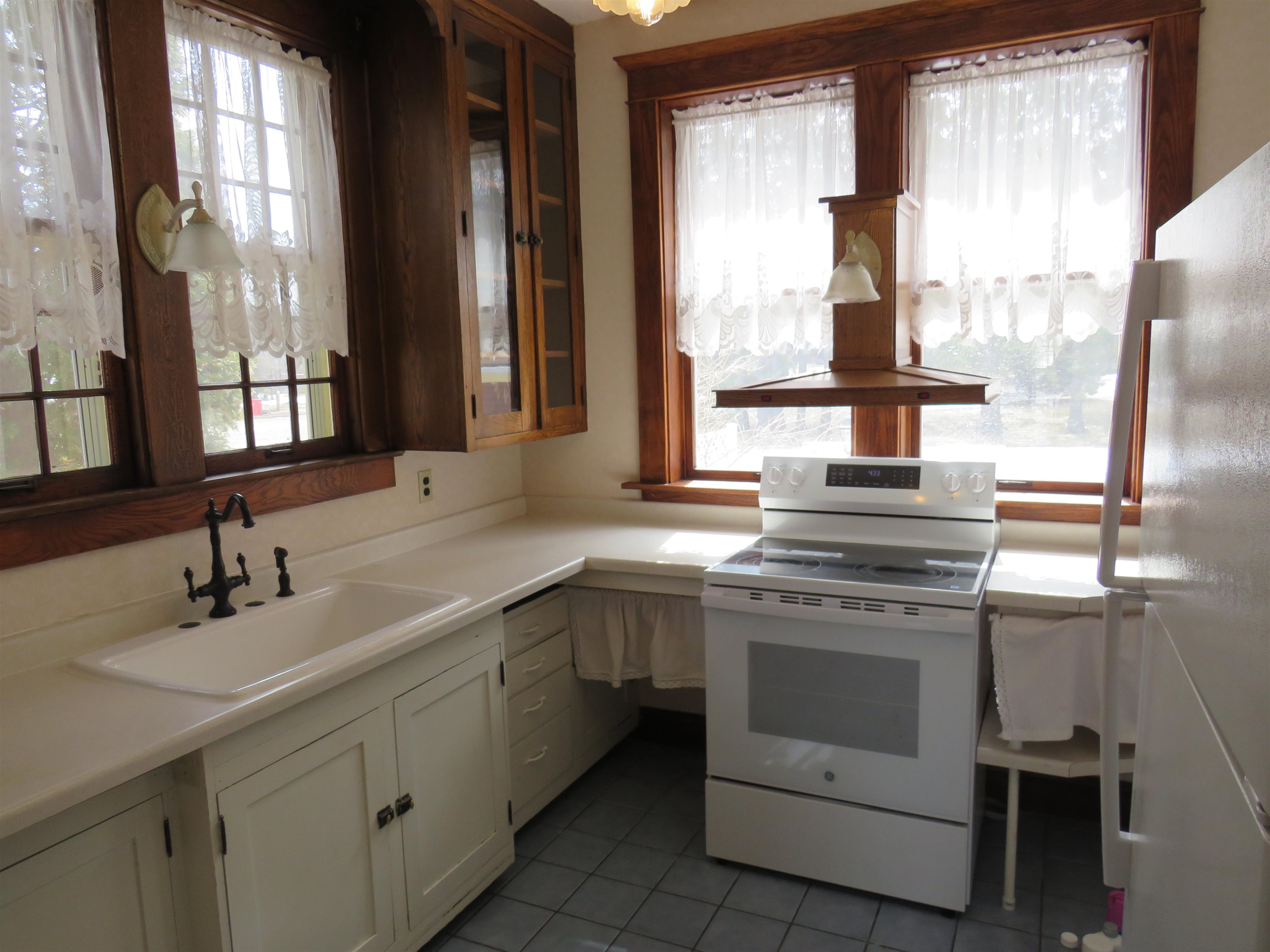 709 1ST AVENUE, Antigo, Wisconsin 54409, 3 Bedrooms Bedrooms, ,1 BathroomBathrooms,Residential,For Sale,709 1ST AVENUE,22601221