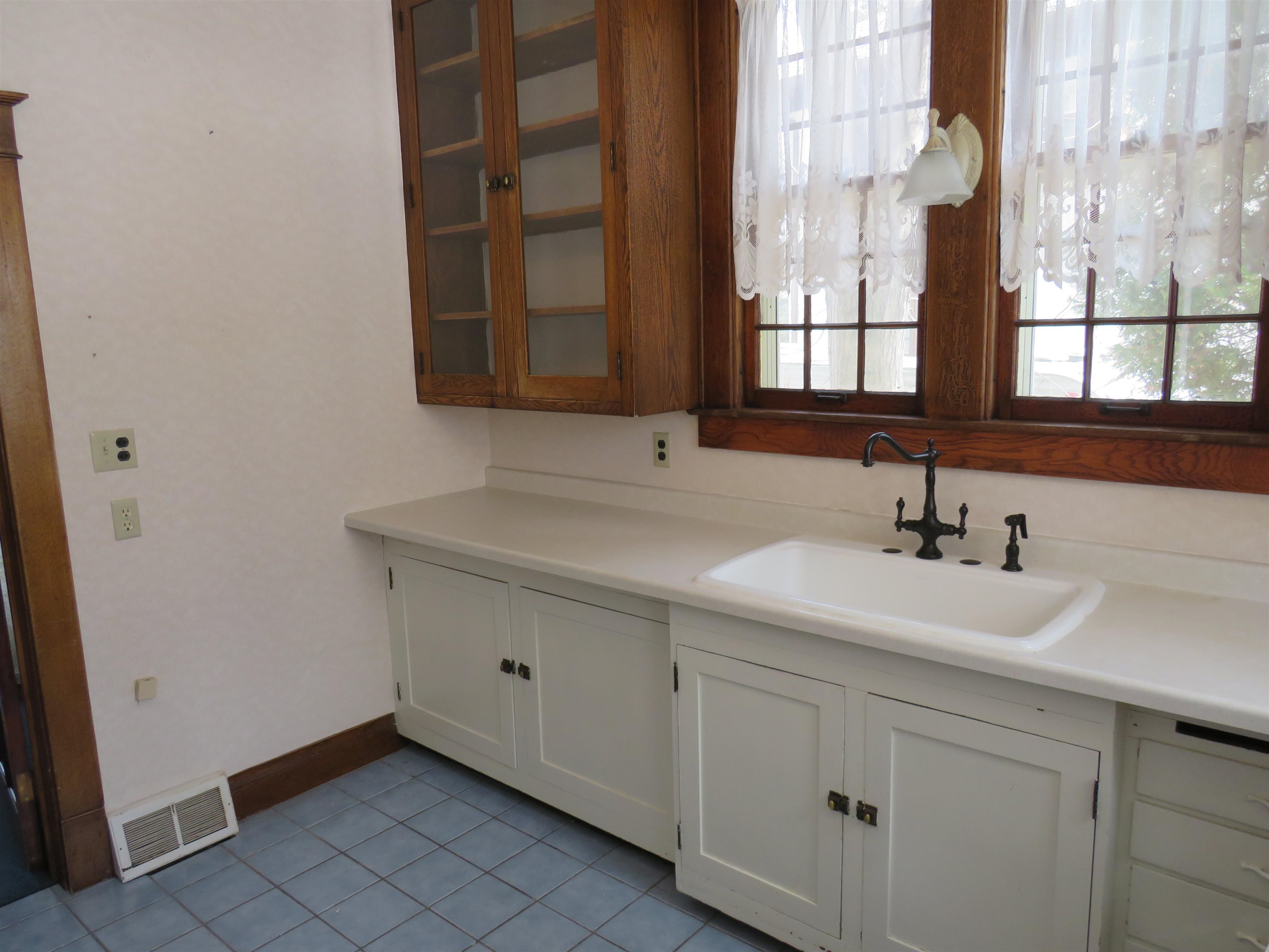 709 1ST AVENUE, Antigo, Wisconsin 54409, 3 Bedrooms Bedrooms, ,1 BathroomBathrooms,Residential,For Sale,709 1ST AVENUE,22601221