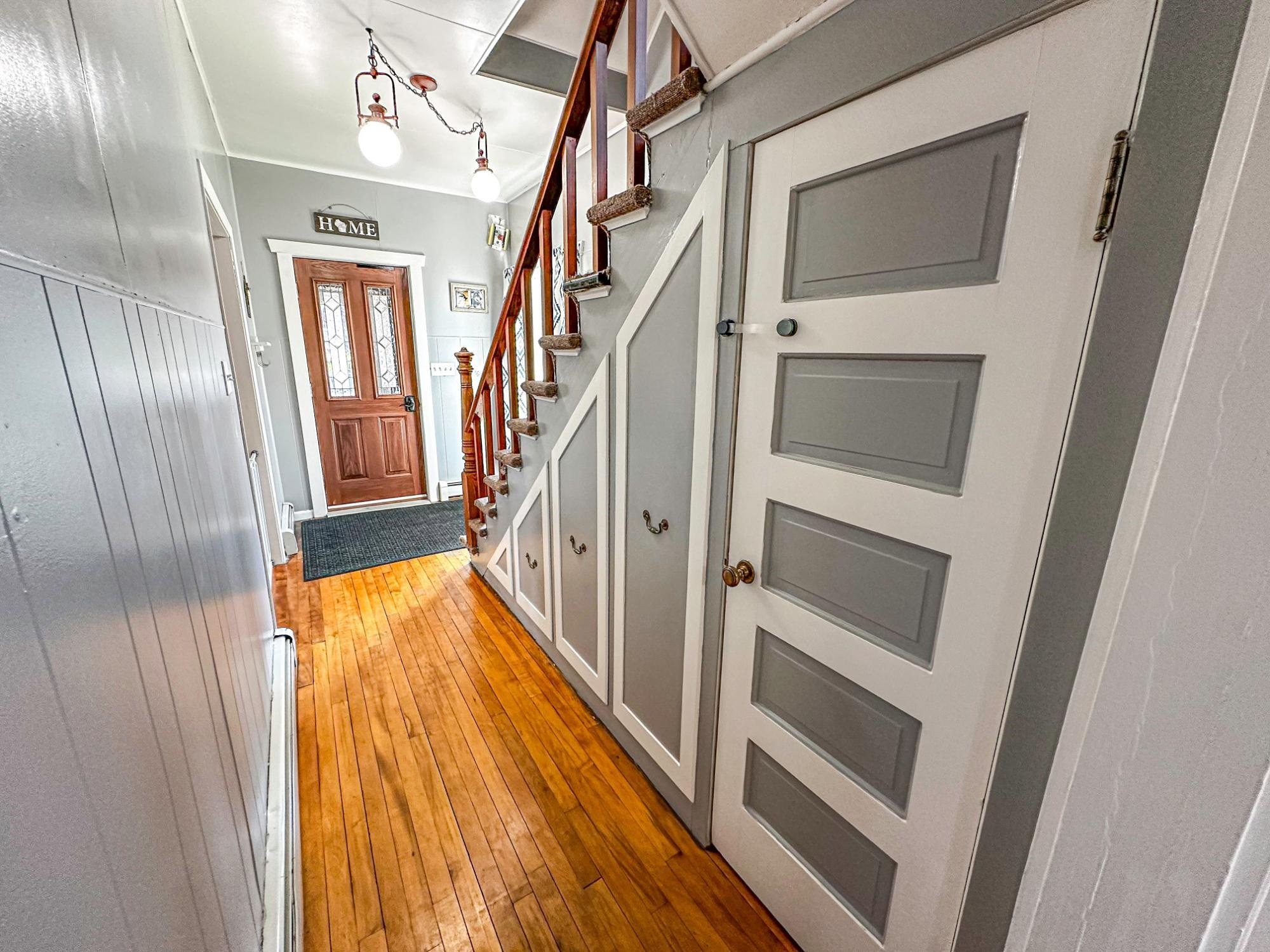 421 N 2ND AVENUE, Park Falls, Wisconsin 54552, 5 Bedrooms Bedrooms, ,2 BathroomsBathrooms,Residential,For Sale,421 N 2ND AVENUE,22601223