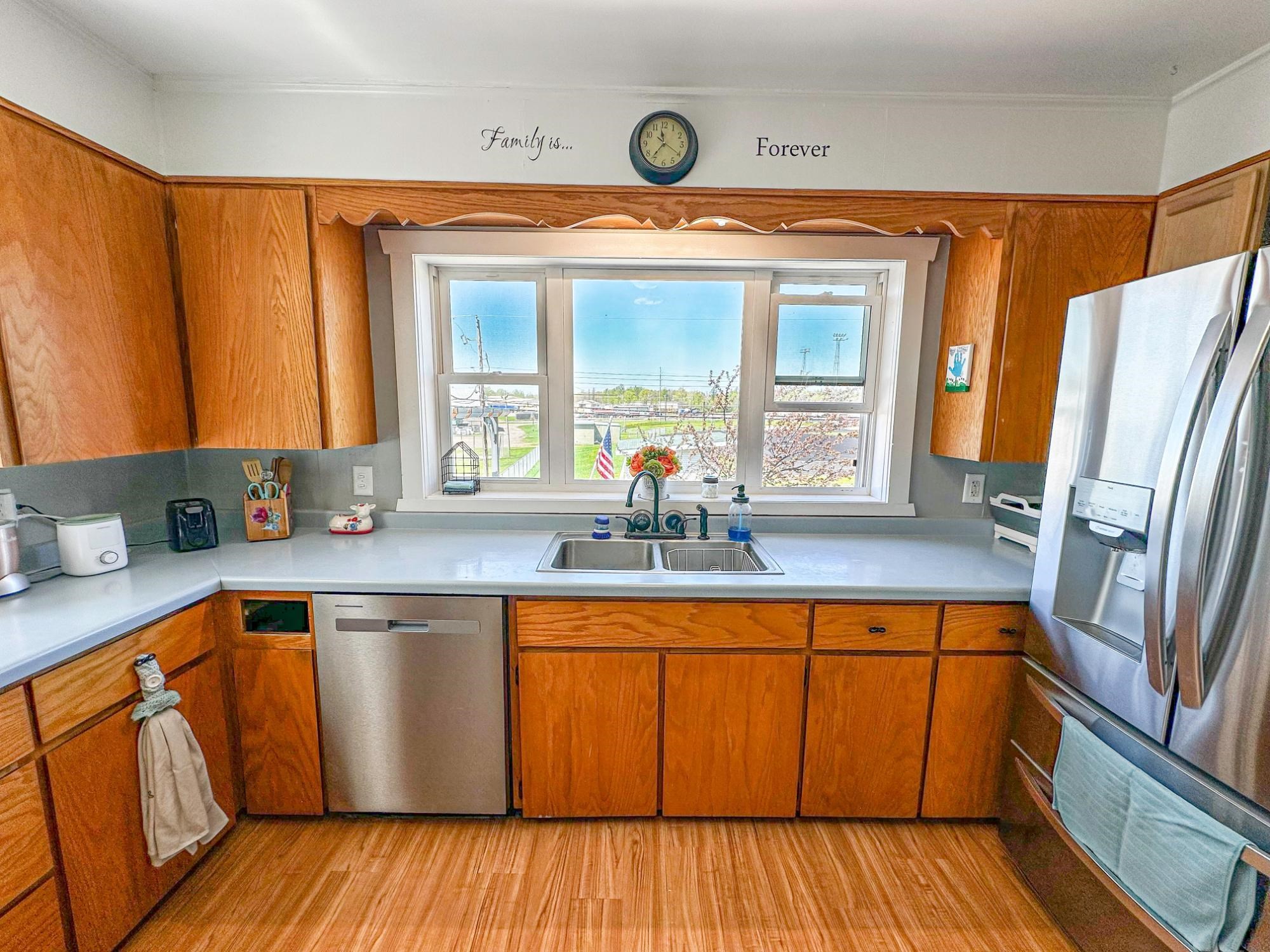 421 N 2ND AVENUE, Park Falls, Wisconsin 54552, 5 Bedrooms Bedrooms, ,2 BathroomsBathrooms,Residential,For Sale,421 N 2ND AVENUE,22601223