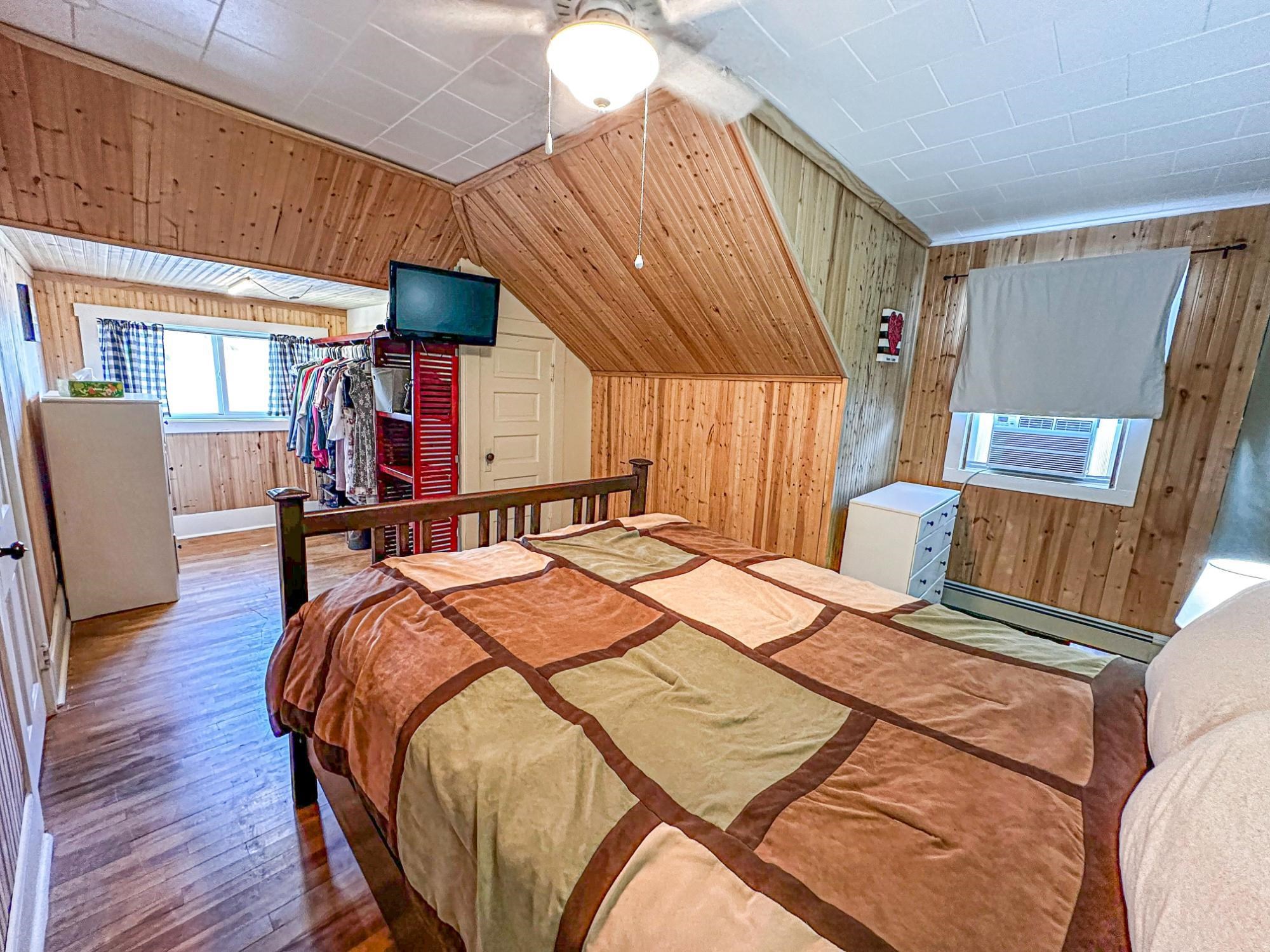 421 N 2ND AVENUE, Park Falls, Wisconsin 54552, 5 Bedrooms Bedrooms, ,2 BathroomsBathrooms,Residential,For Sale,421 N 2ND AVENUE,22601223